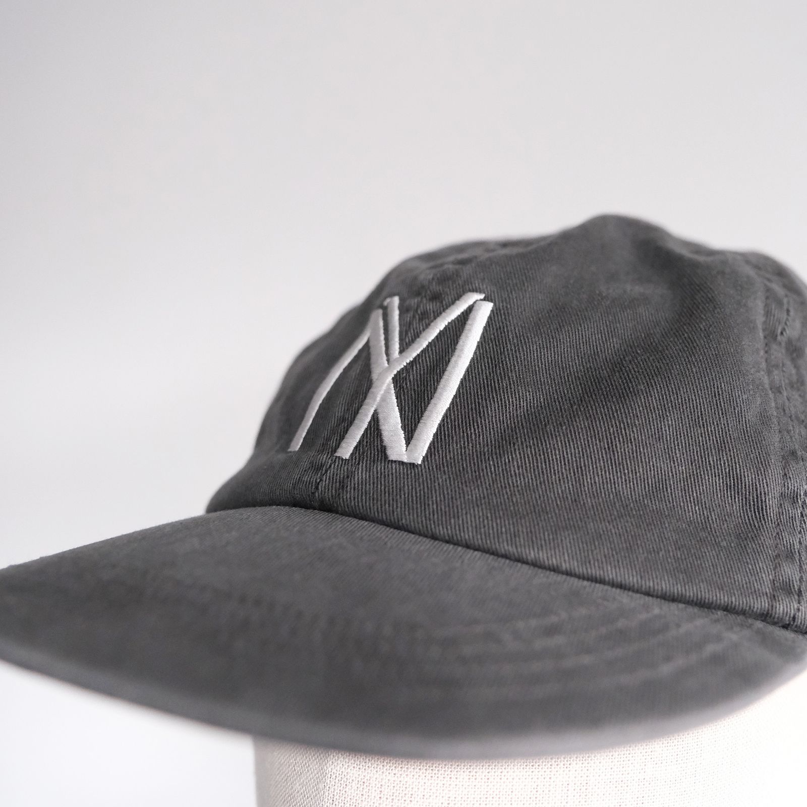 NY Pigment Dye Cap -キャップ-（Charcoal / チャコール）
