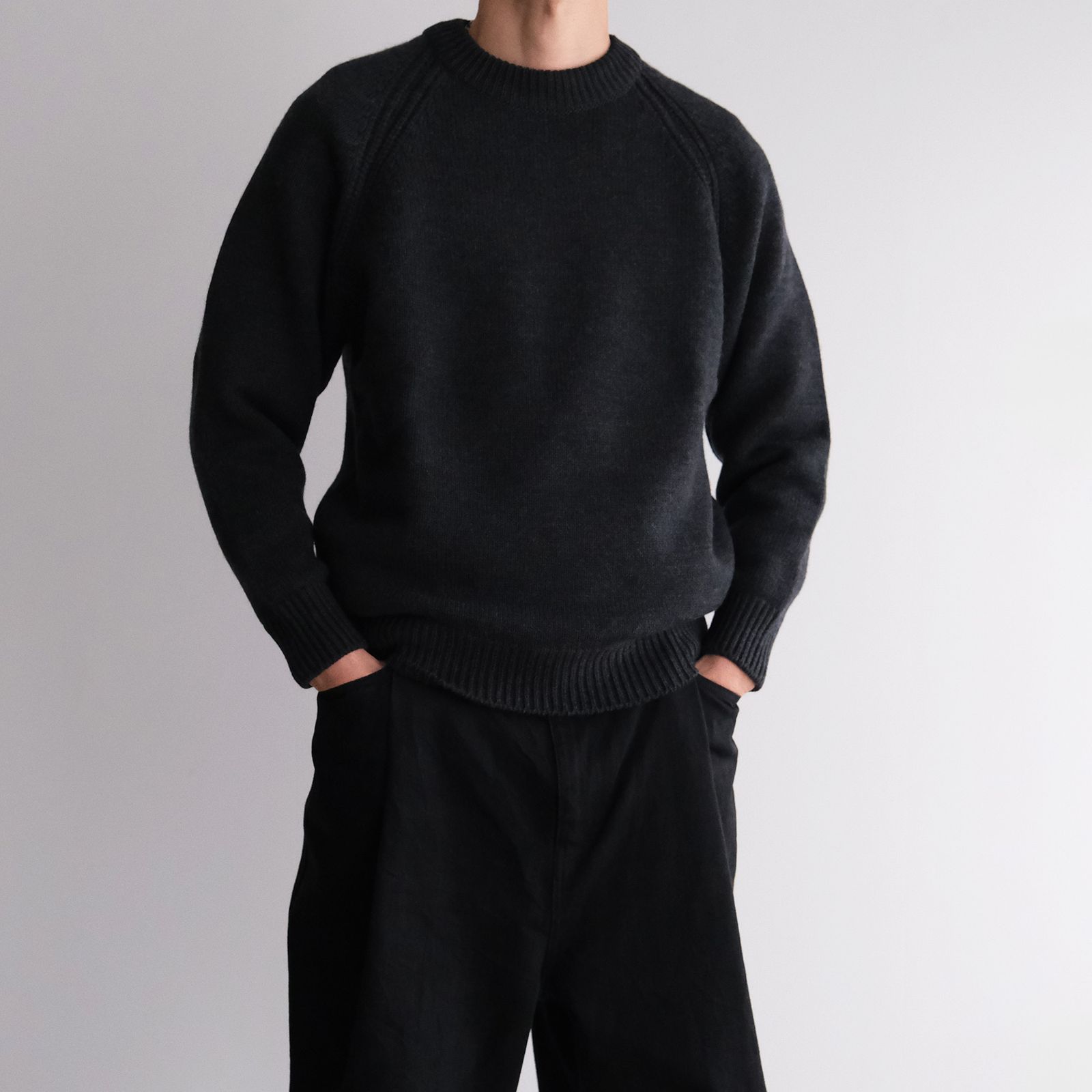 5 Gauge Raglan Jumper -ニット-（Black / ブラック）