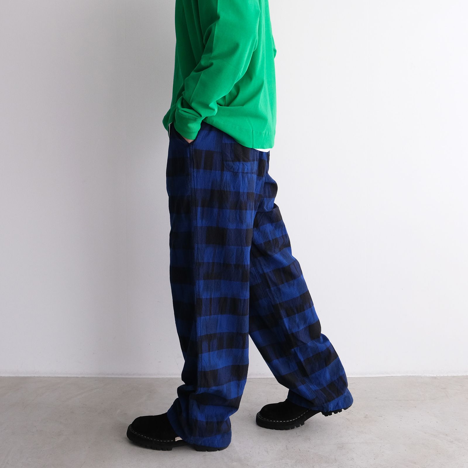 Ikat Check Easy Pants -パンツ-（Navy×Black / ネイビー×ブラック）