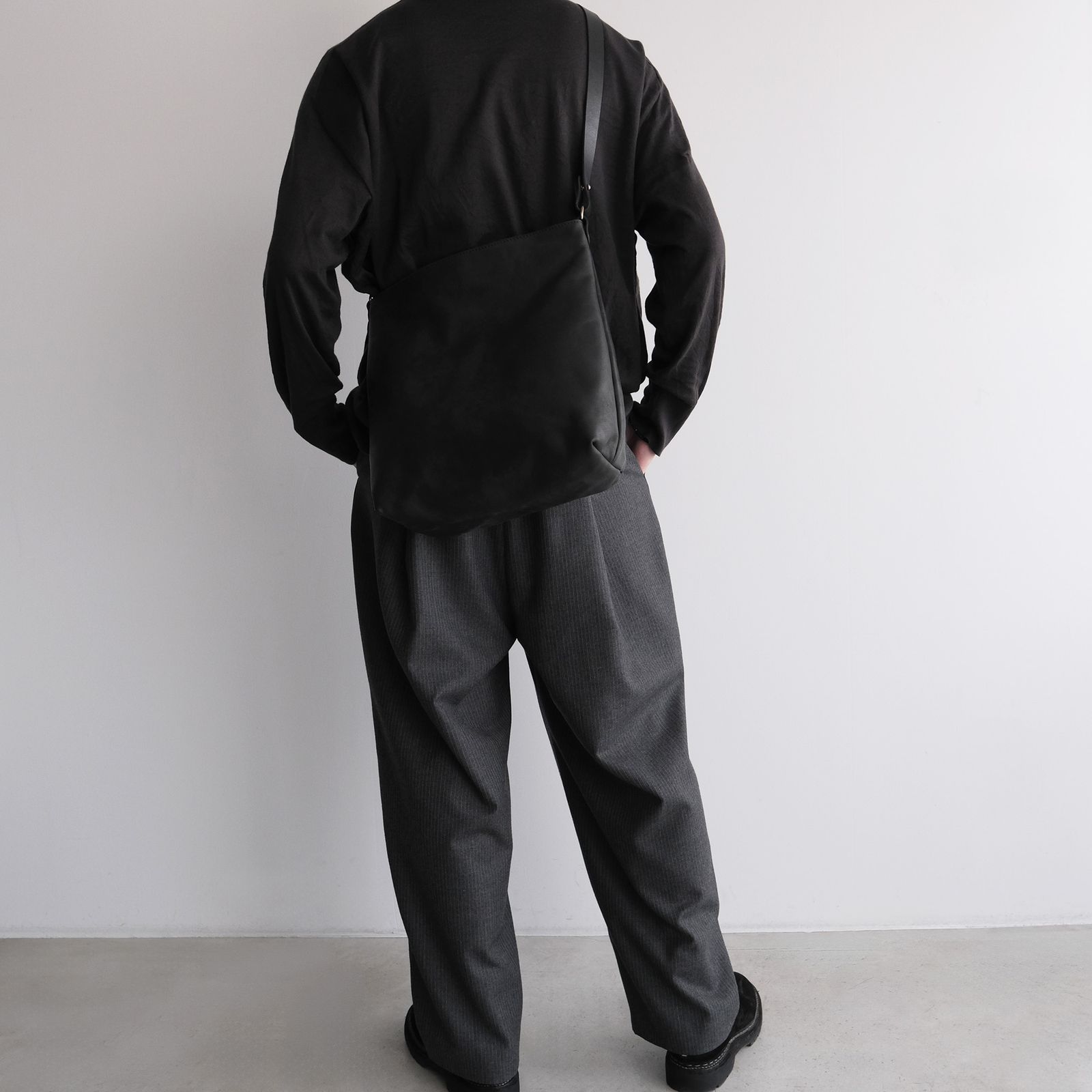 Soft Horse Full Grain Nylon Lining Shoulder Bag -バッグ-（Black / ブラック）