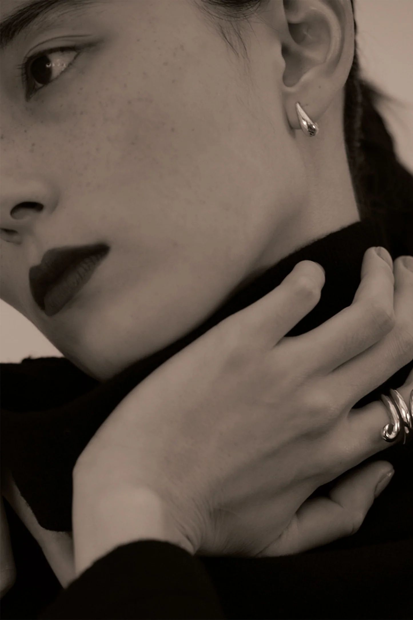 Tiny Tiny Puffy Hoops -ピアス-（Silver 925 / シルバー925）
