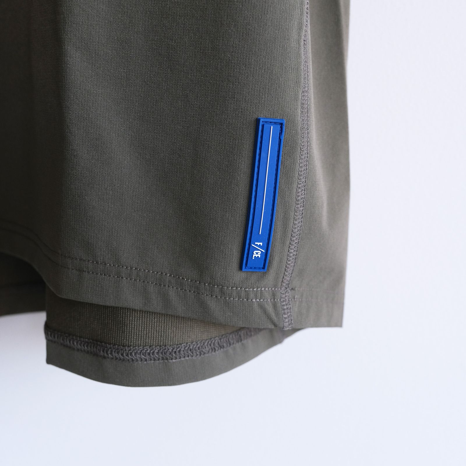 Amphibious T-Shirt -Tシャツ-（Olive / オリーブ）