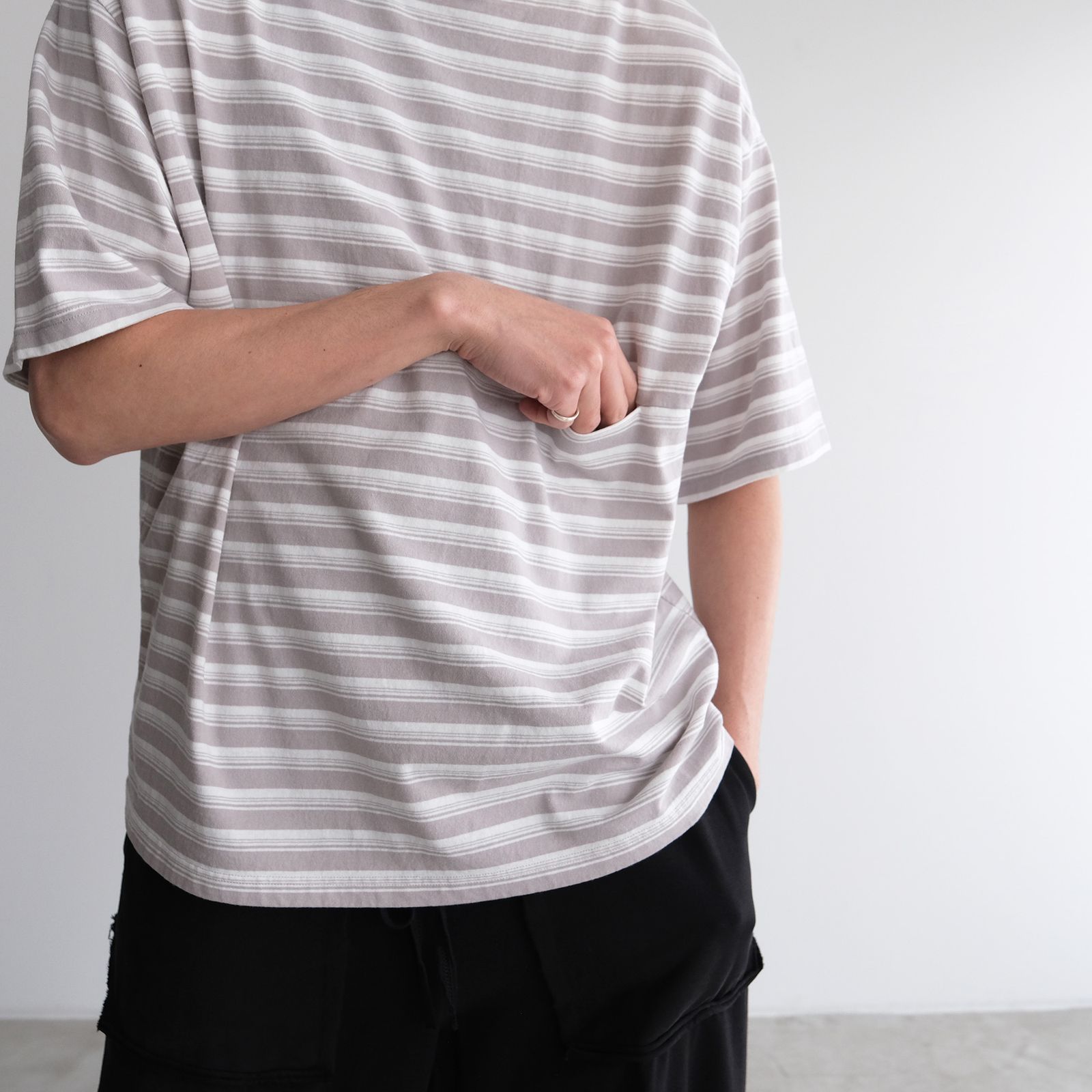 EEL (イール) YURURI TEE 1/2border / ユルリティー 1/2ボーダー EEL (イール) YURURI TEE 1/2border / ユルリティー 1/2ボーダー