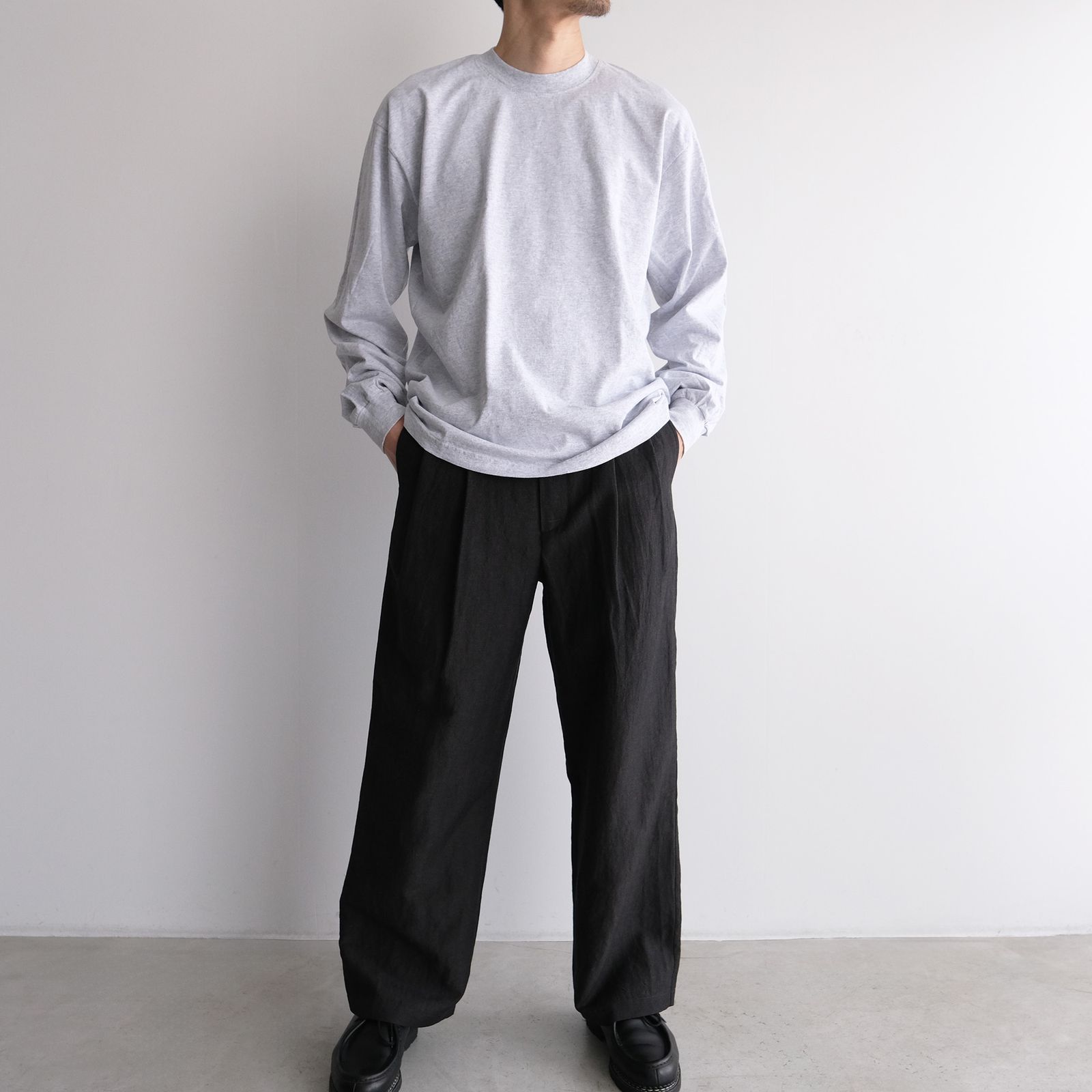 Wool Linen 2Tuck Trousers -パンツ-（Charcoal / チャコール）