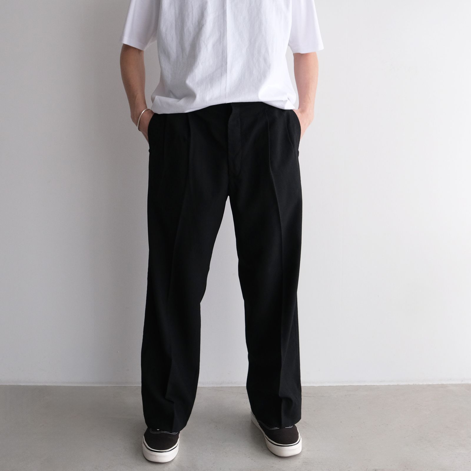Wool 2 Tuck Trousers -パンツ-（Black / ブラック）
