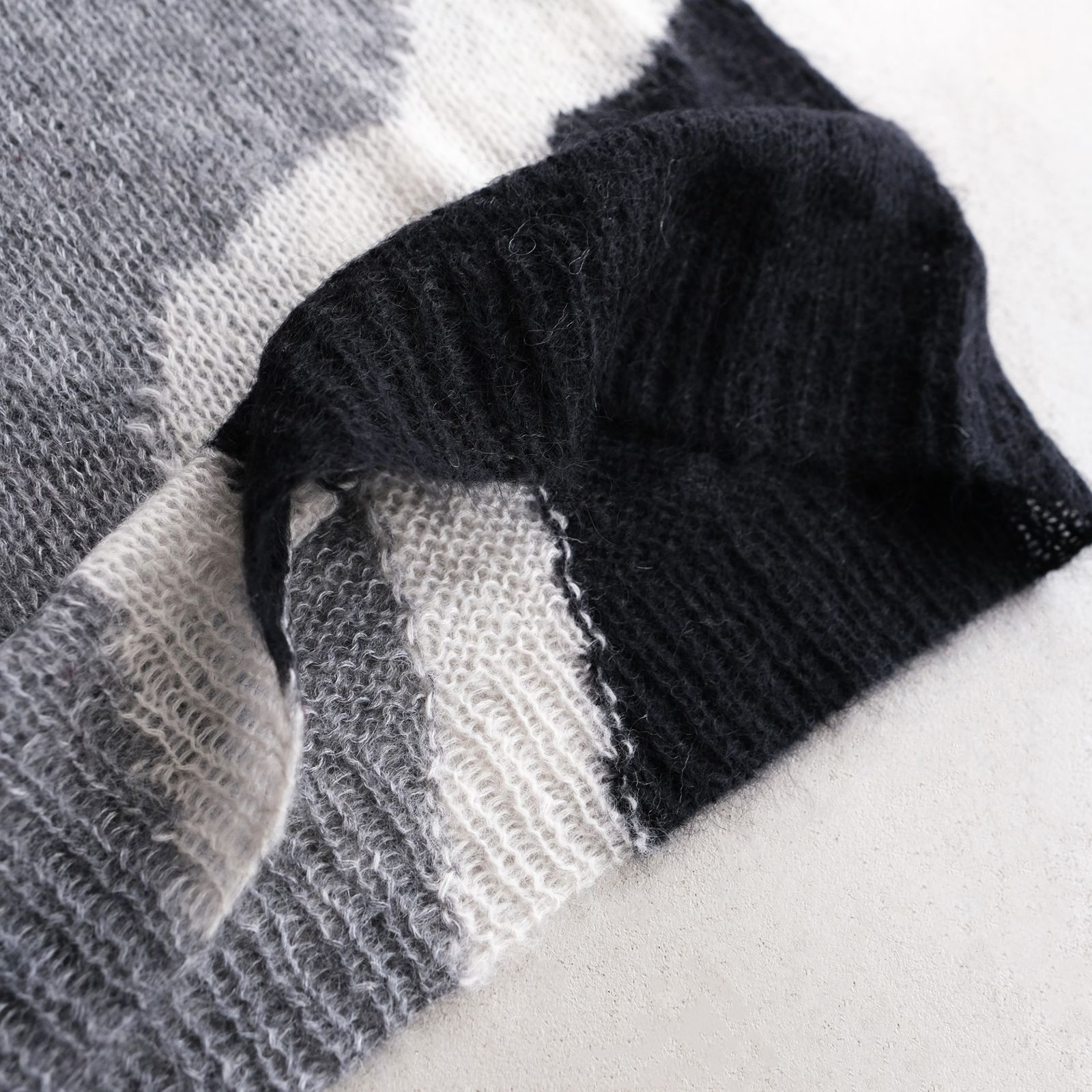 Hand Knitted Mohair Sweater -ニット-（Black / ブラック）