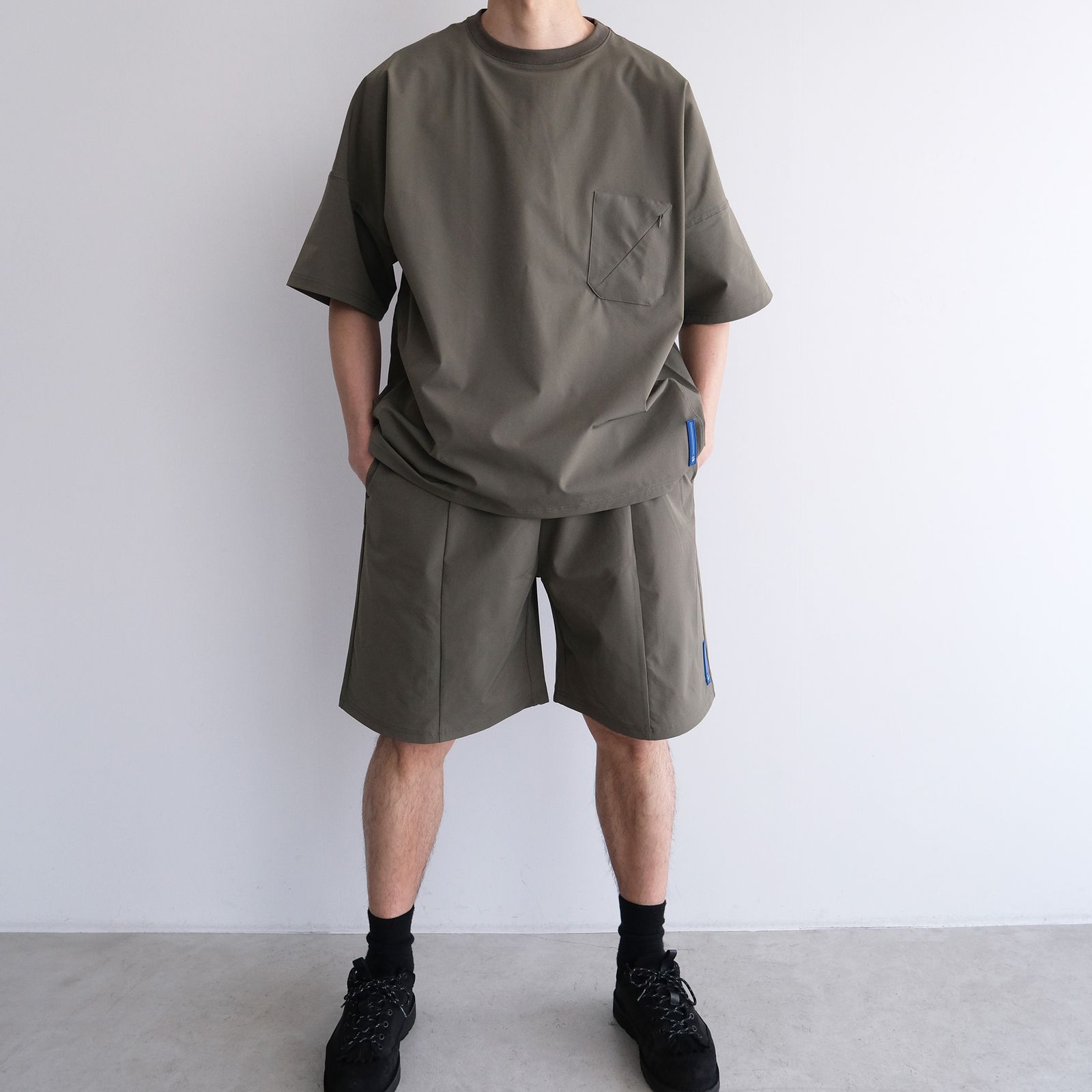 Amphibious T-Shirt -Tシャツ-（Olive / オリーブ）
