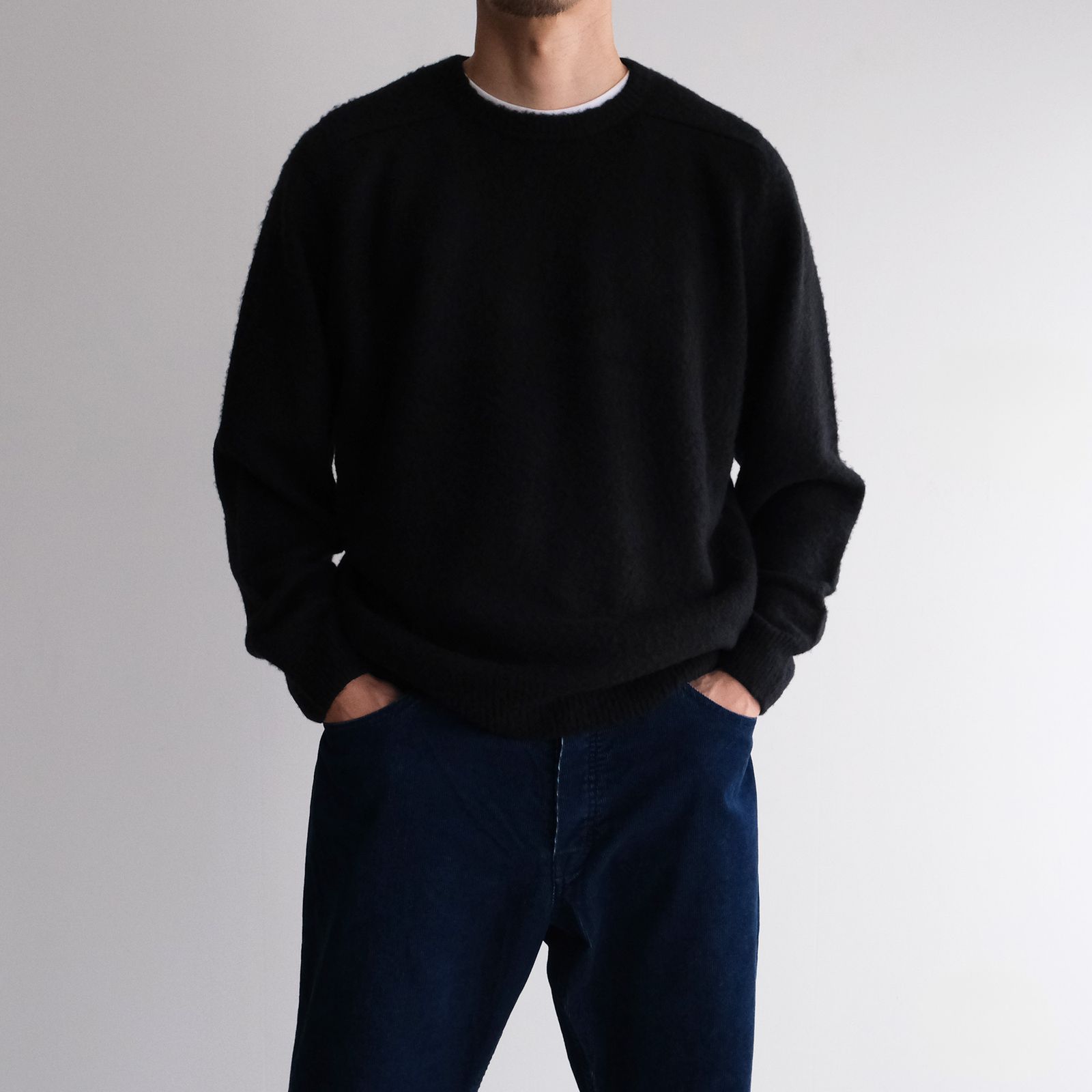 Wool Saddle Shoulder Crew Neck  -ニット-（Black / ブラック）