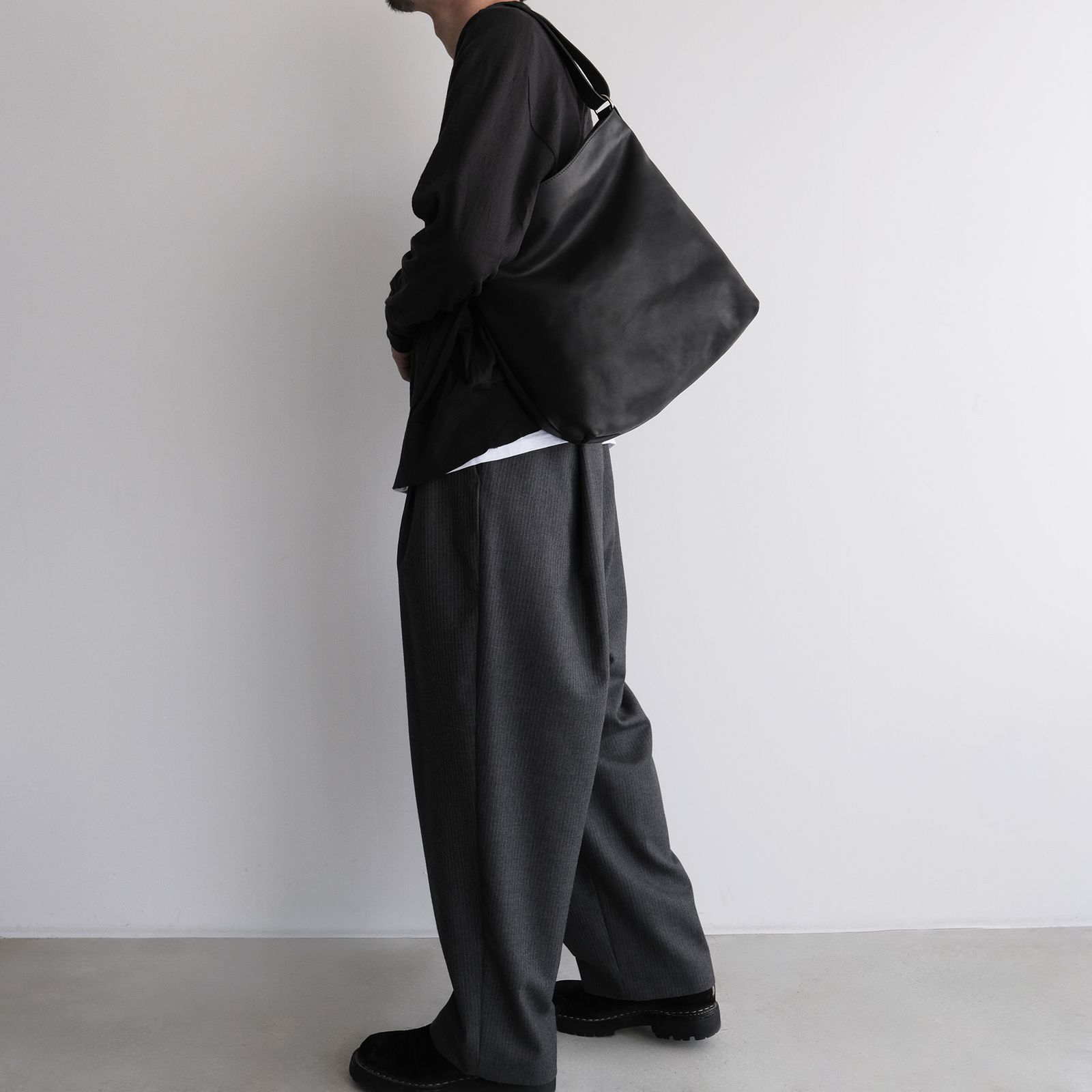 Soft Horse Full Grain Nylon Lining Shoulder Bag -バッグ-（Black / ブラック）