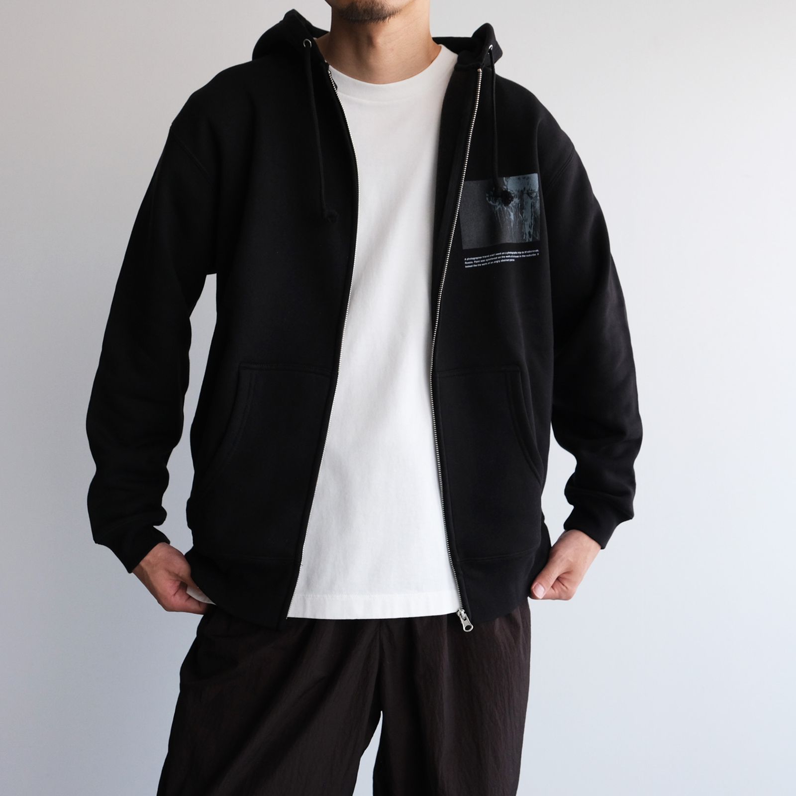 Wall Zip Hoodie -パーカー-（Black / ブラック）