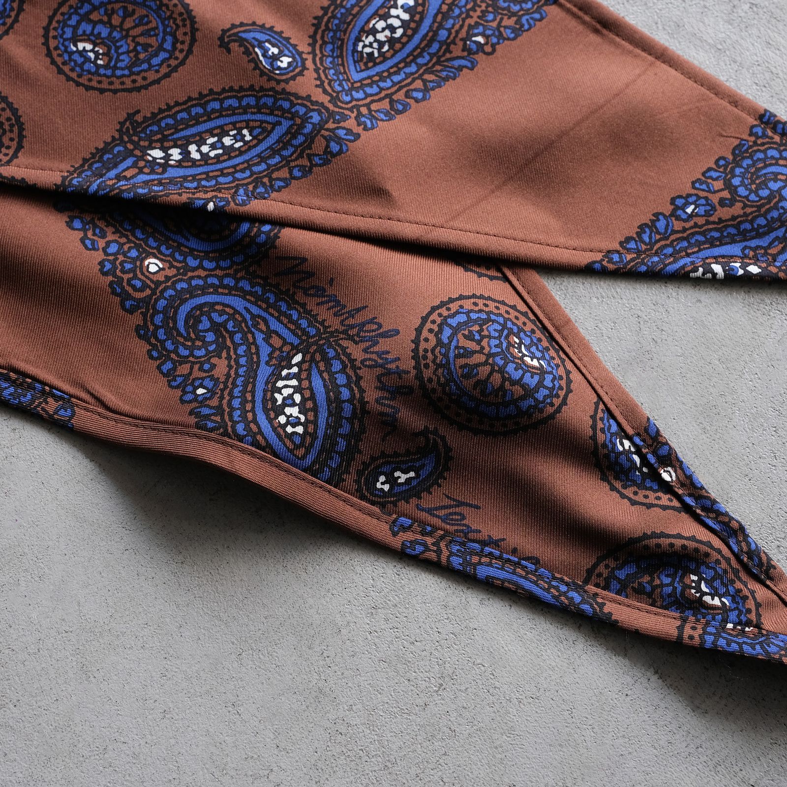 Paisley Silk Hoody Scarf -スカーフ-（Brown / ブラウン）