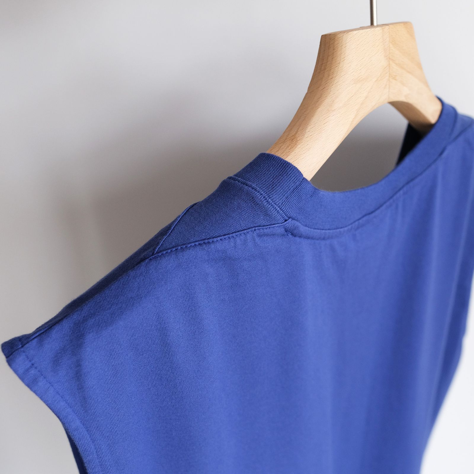 Giza Cotton No Sleeve T-Shirt -ノースリーブ-（Blue / ブルー）