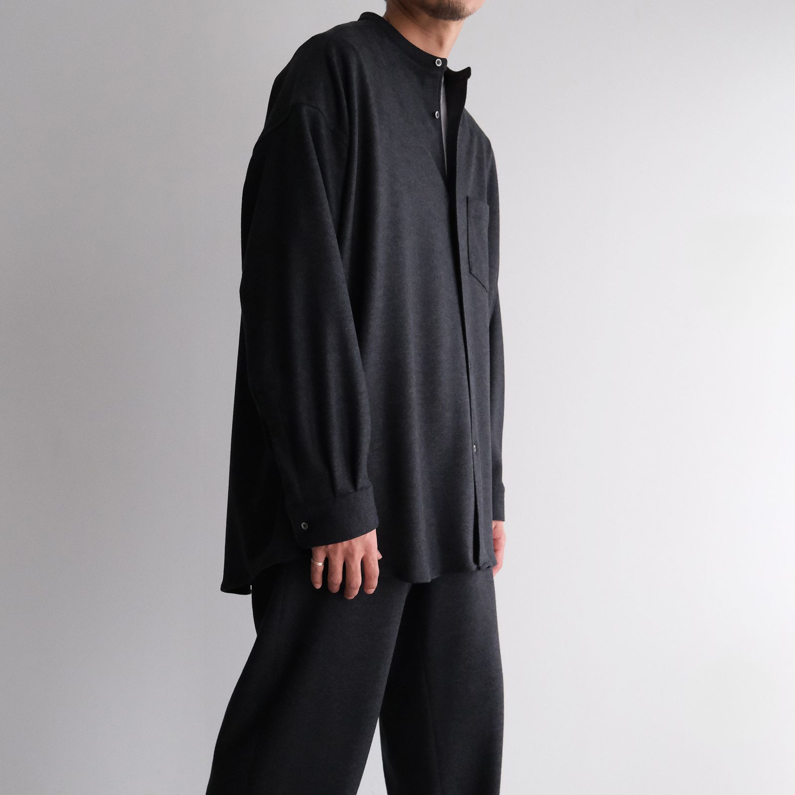 Wool Smooth Flannel Oversized Band Collar Shirt -オーバーサイズシャツ-（Gray / グレー）GU253-50222B