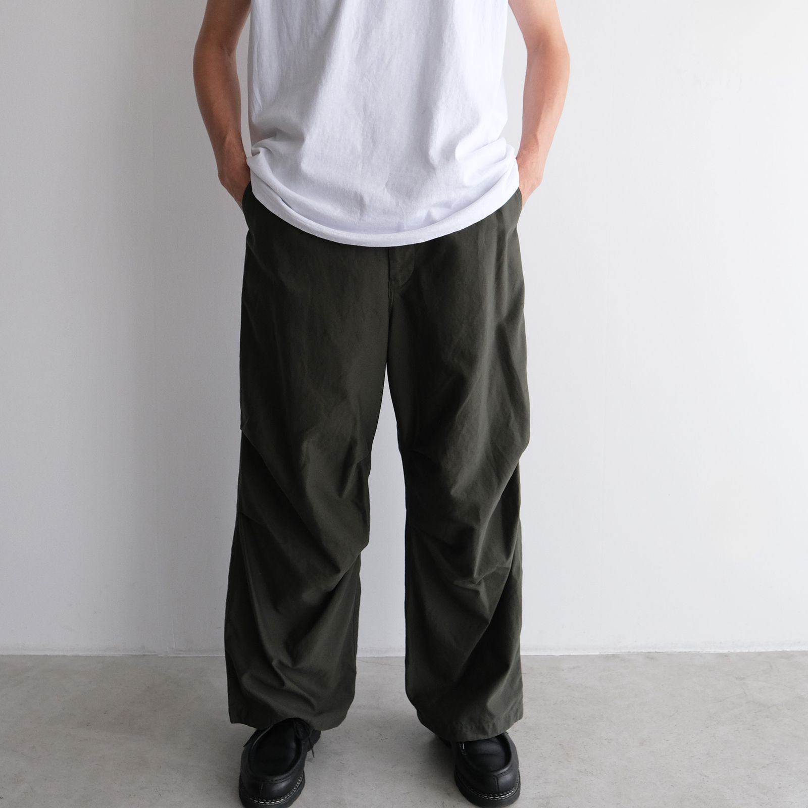 Cotton Cupro Back Satin Military Pants -パンツ-（Green / グリーン）