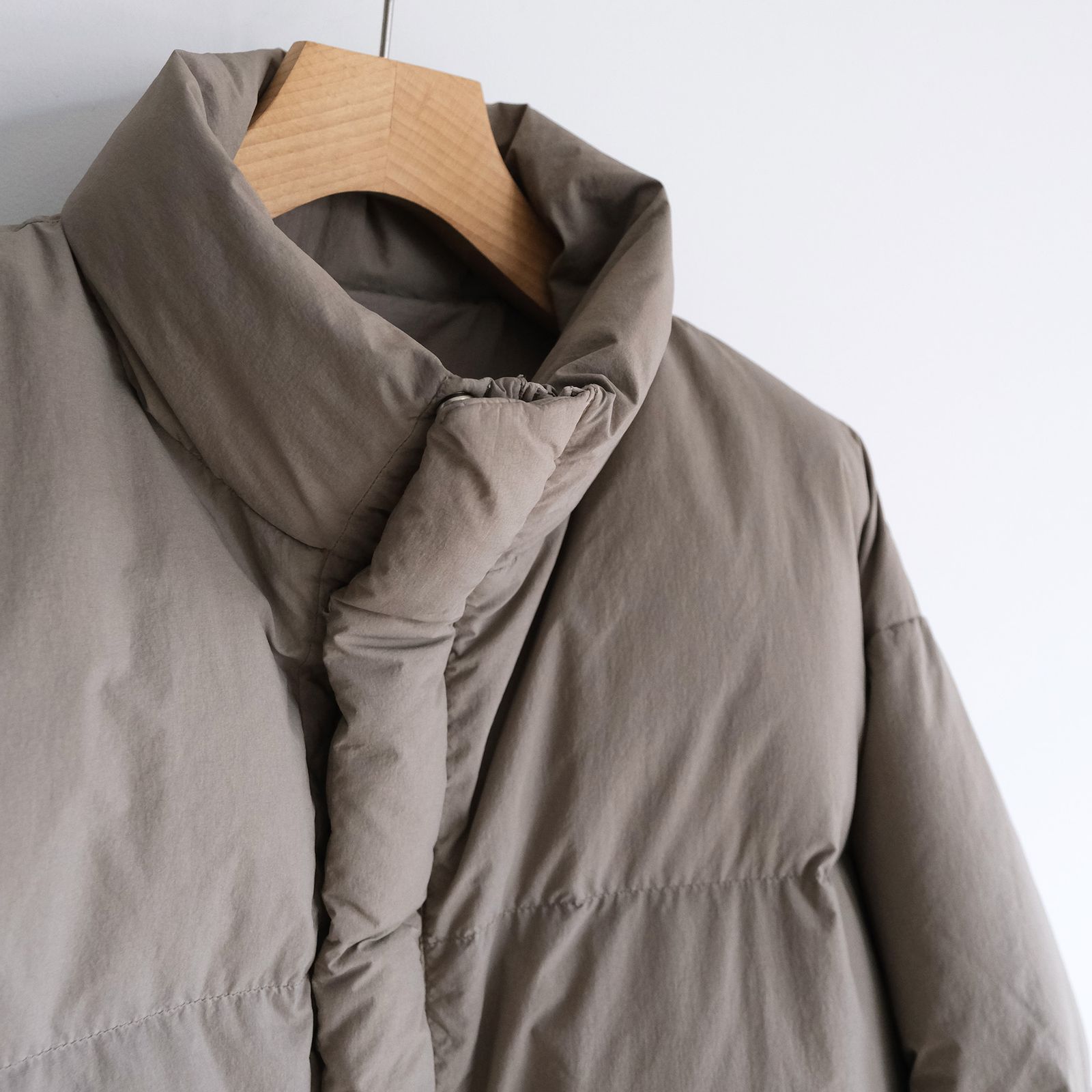 Garment Dyed Down Jacket -ダウンジャケット-（Grege / グレージュ）