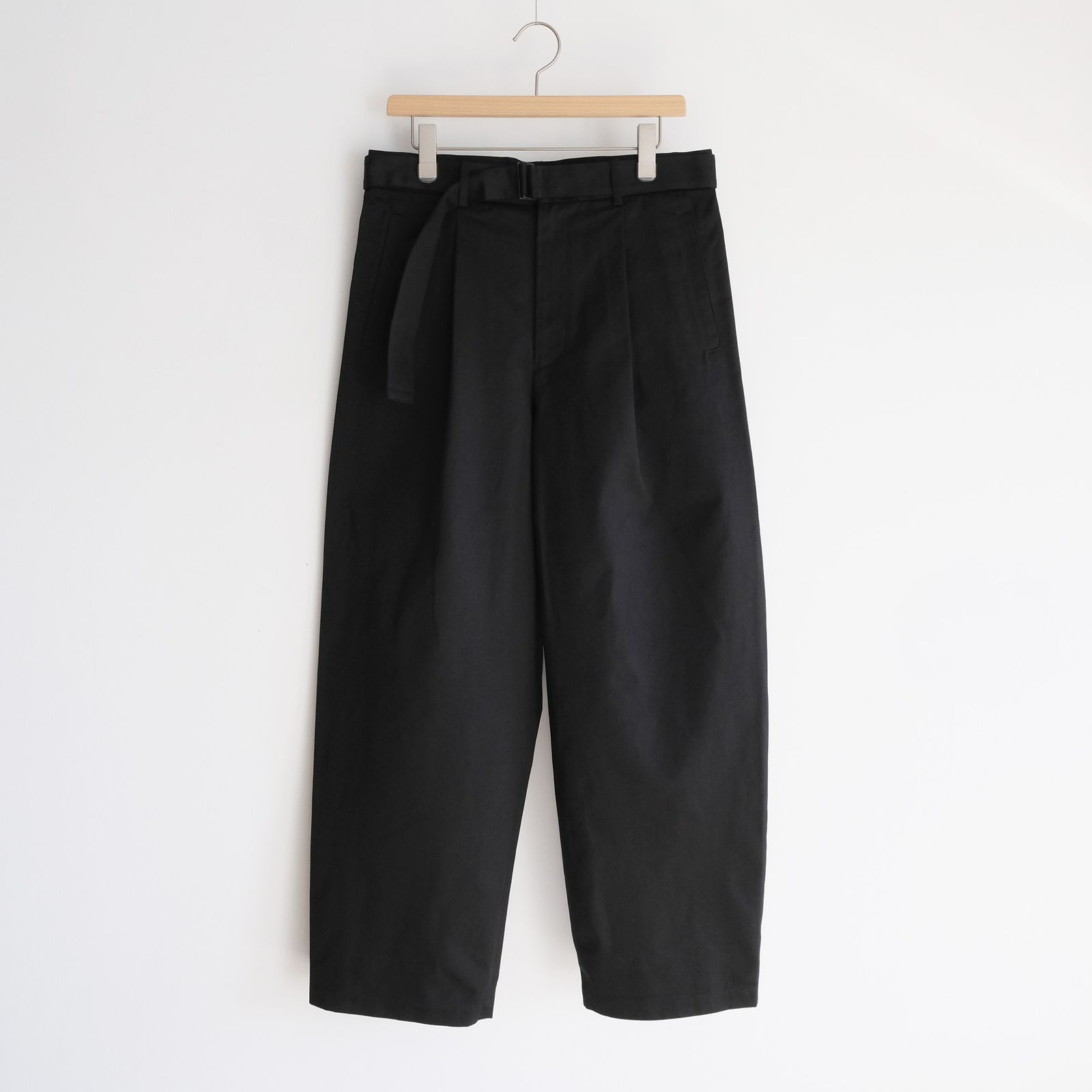 Dry Westpoint Barrel-Fit Belted Pants -パンツ-（Black / ブラック）GM263-40381