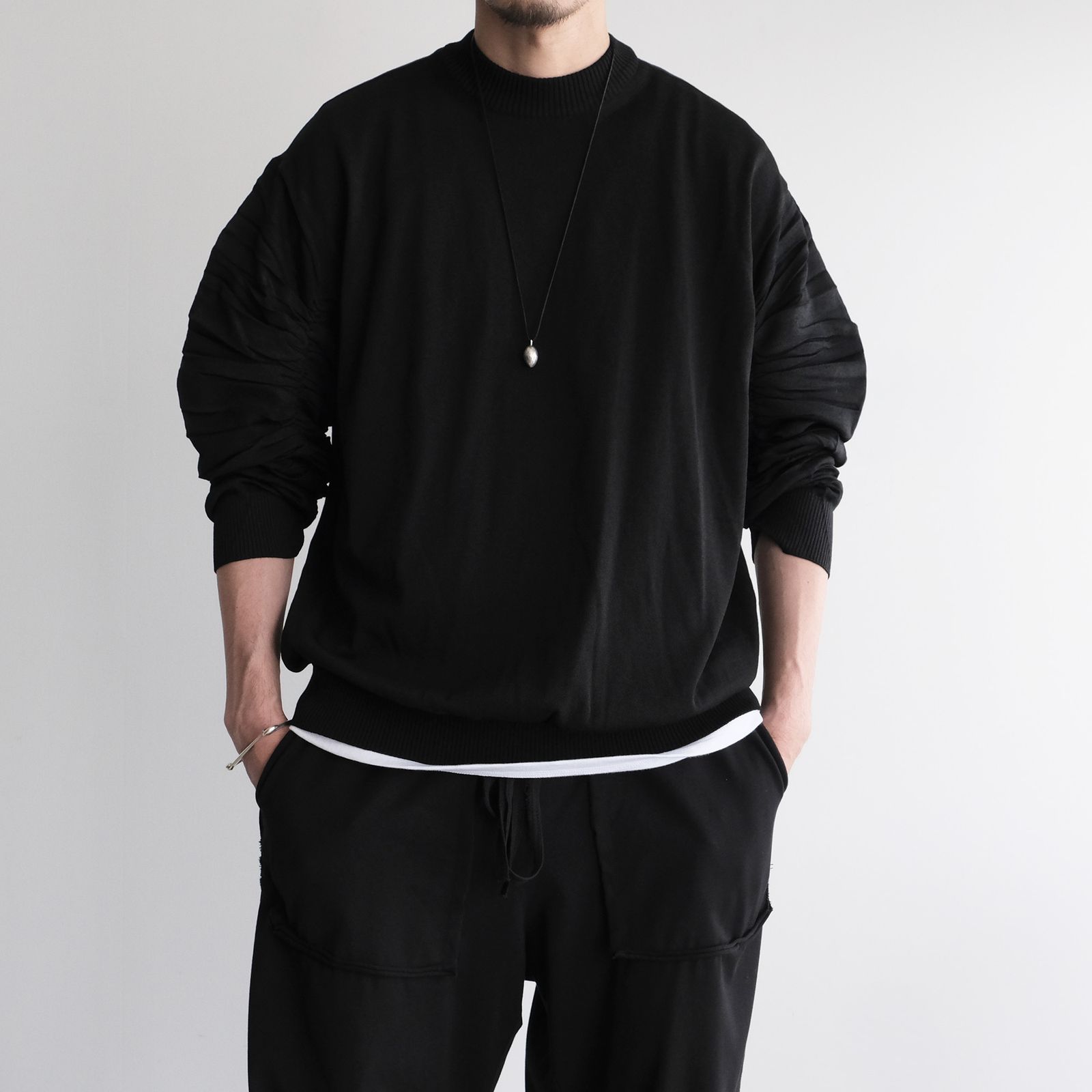 "Shirring" Sleeve Knit -ニット-（Black / ブラック）