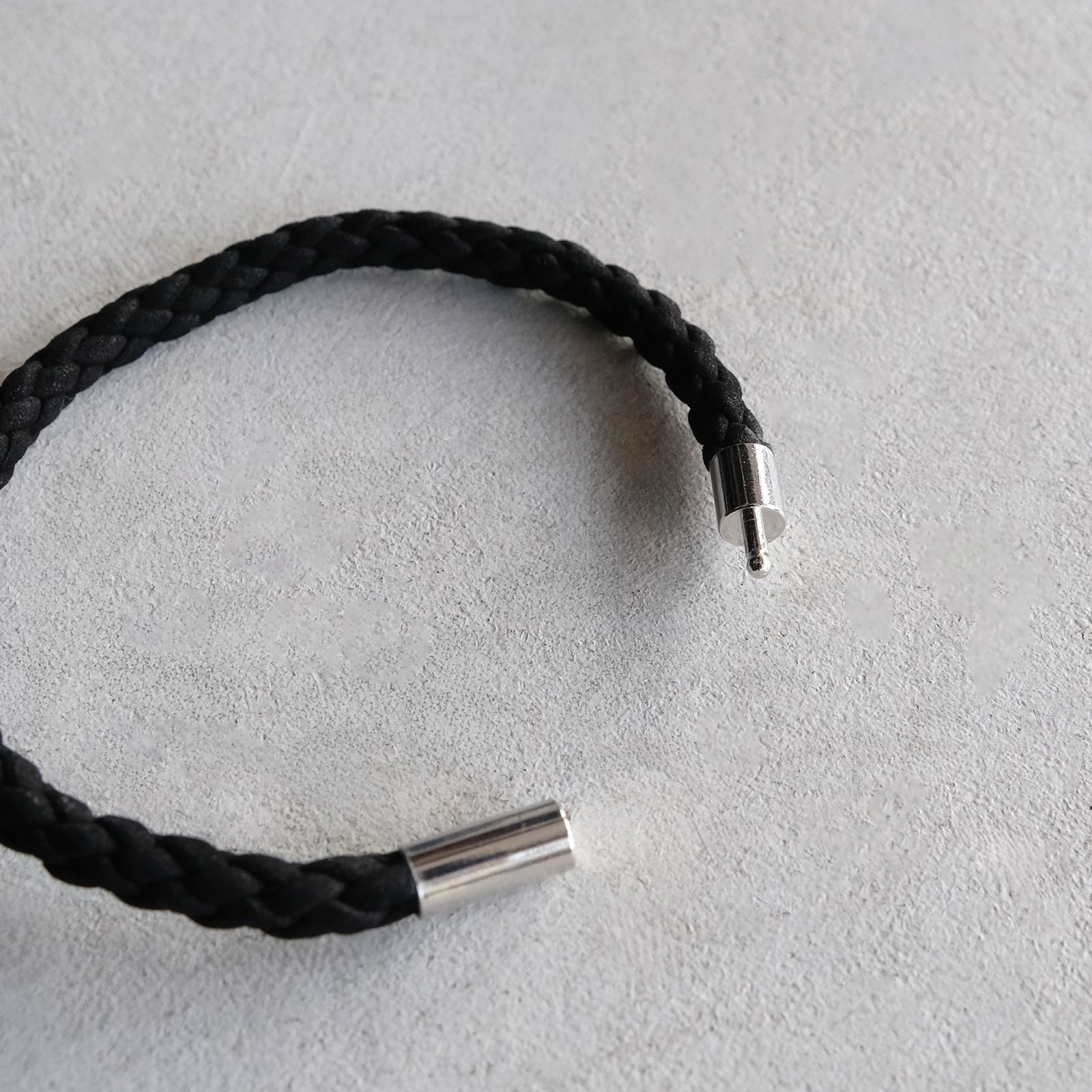 Hand Woven Bracelet M -ブレスレット-（Black / ブラック）