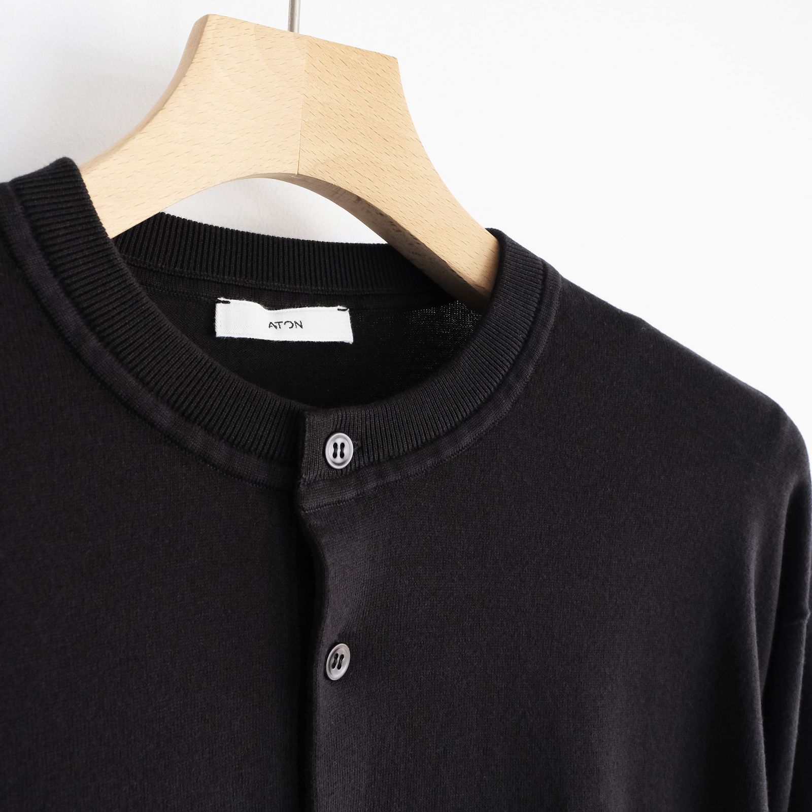 Smooth Suvin Henryneck Sweater -セーター-（Black / ブラック）