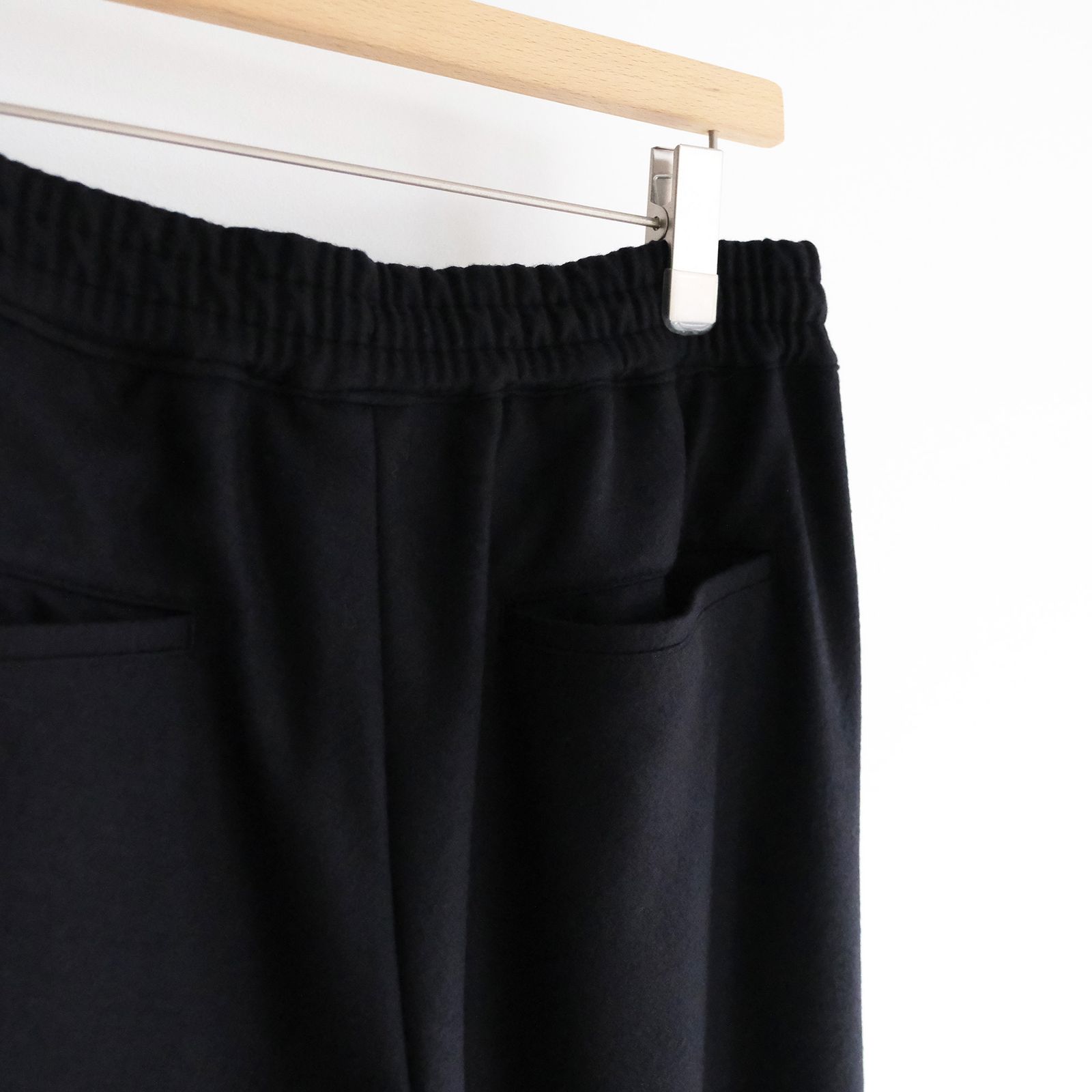 Wool Smooth Flannel Easy Wide Pants -パンツ-（Black / ブラック）