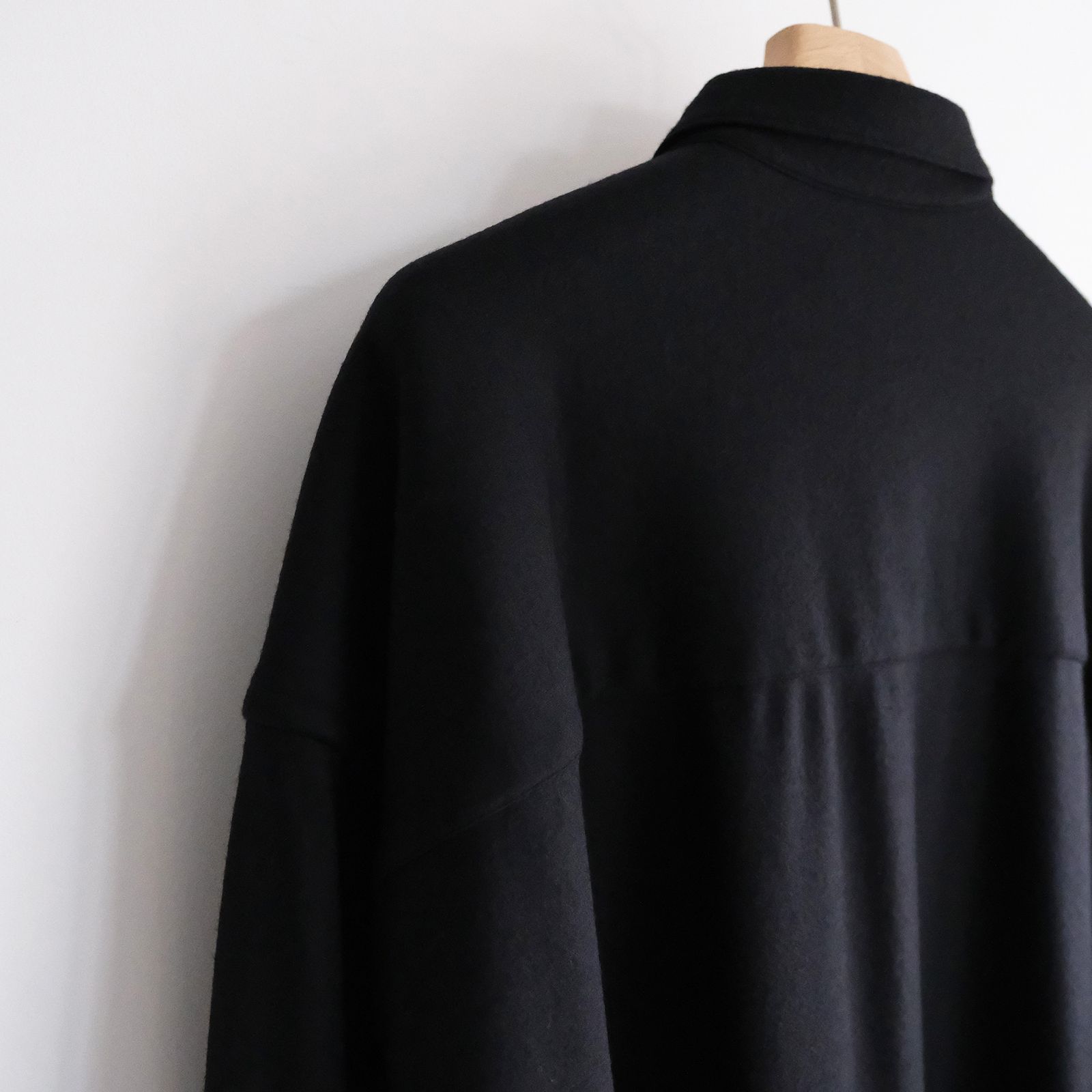 Wool Smooth Flannel Oversized Regular Collar Shirt -シャツ-（Black / ブラック）