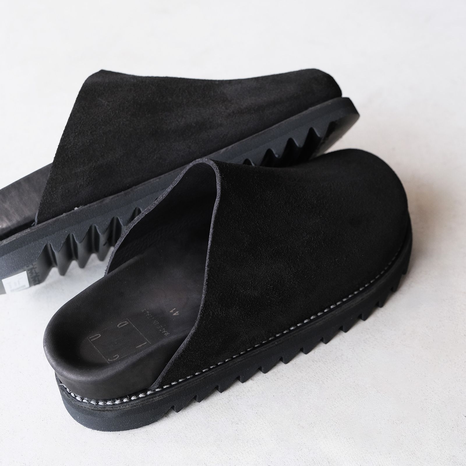 BRK05 Calf Back Side Reverse Unlined Sandal -サンダル-（Black / ブラック）