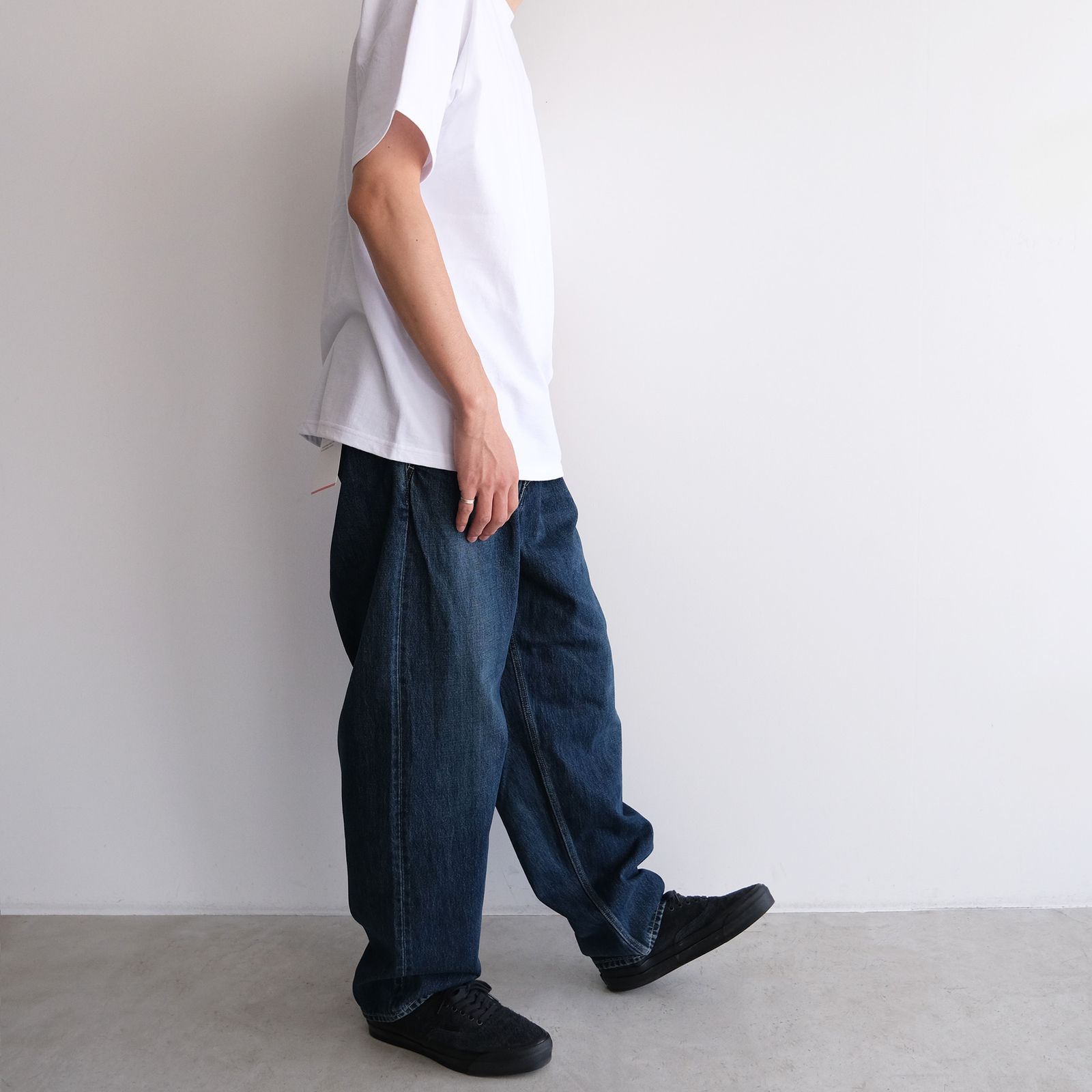Selvage Denim Two Tuck Tapered Pants -パンツ-（Indigo Dark Fade / インディゴダークフェード）