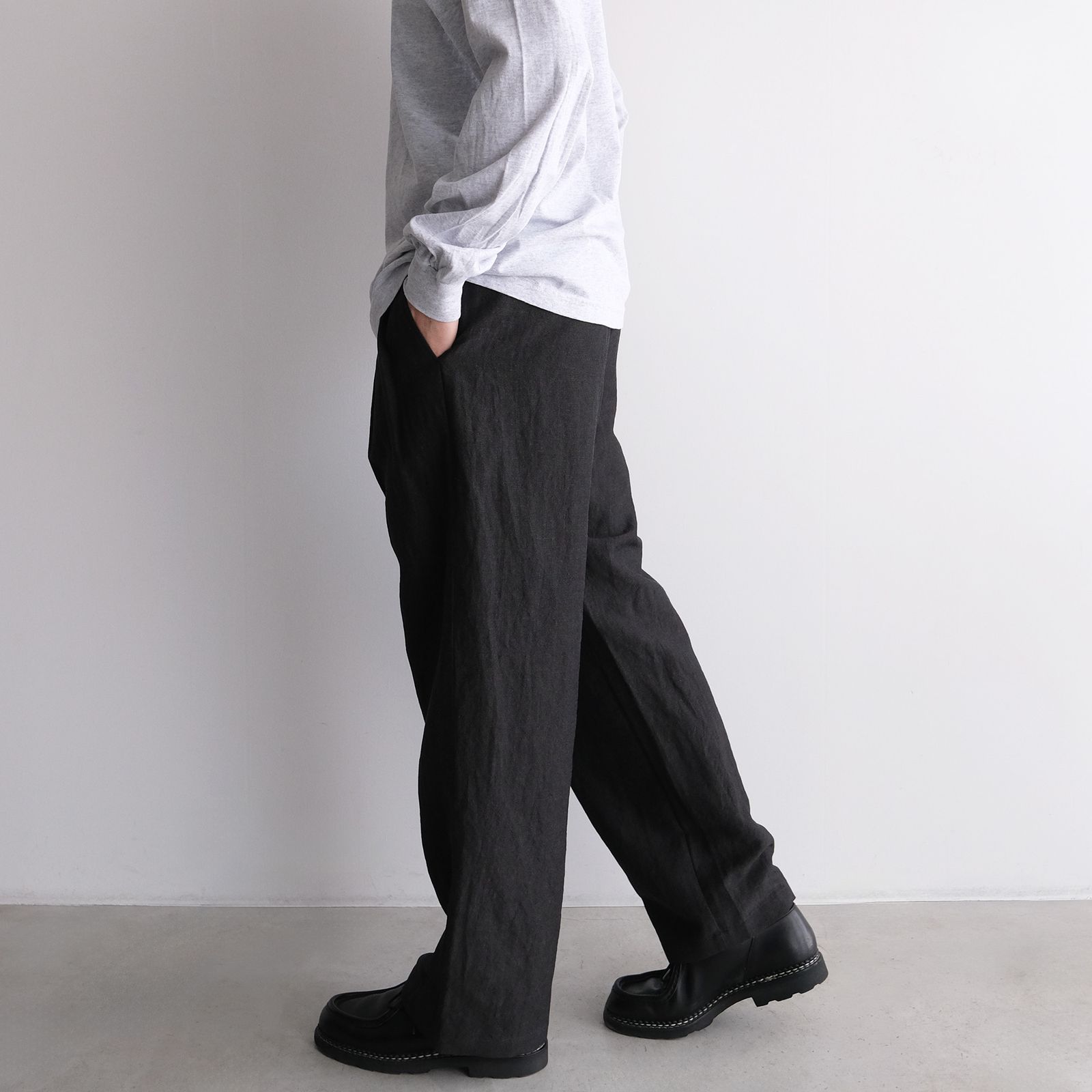 Wool Linen 2Tuck Trousers -パンツ-（Charcoal / チャコール）