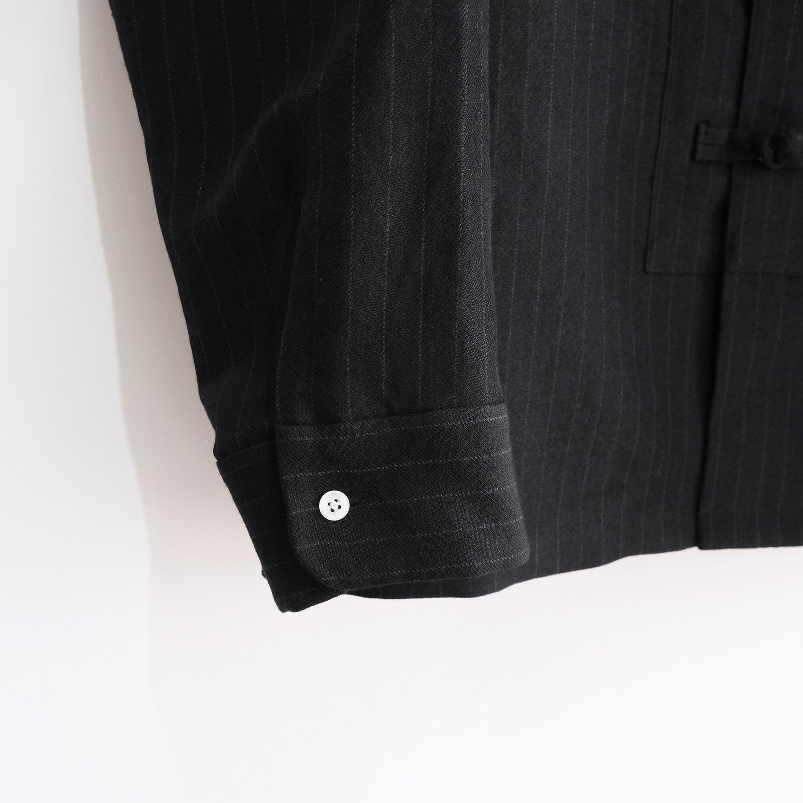 Pin-stripe Double Button Shirt -シャツ-（Black / ブラック）