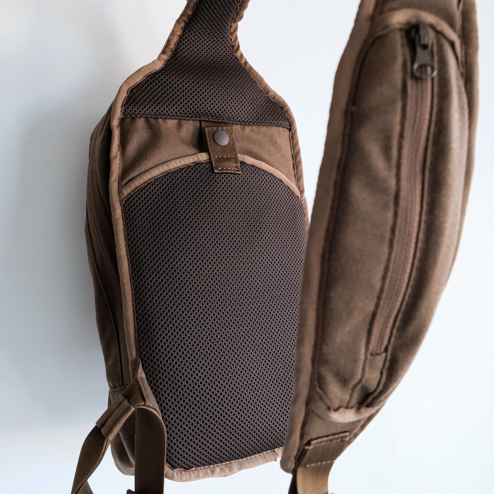 Fine Wool Saxony Medium Shoulder Bag -バッグ-（Brown / ブラウン）GU263-90428