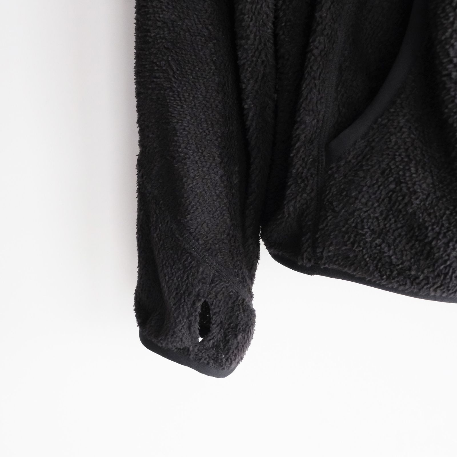 Primaloft Active Evolve Hoodie -パーカー-（Black / ブラック）