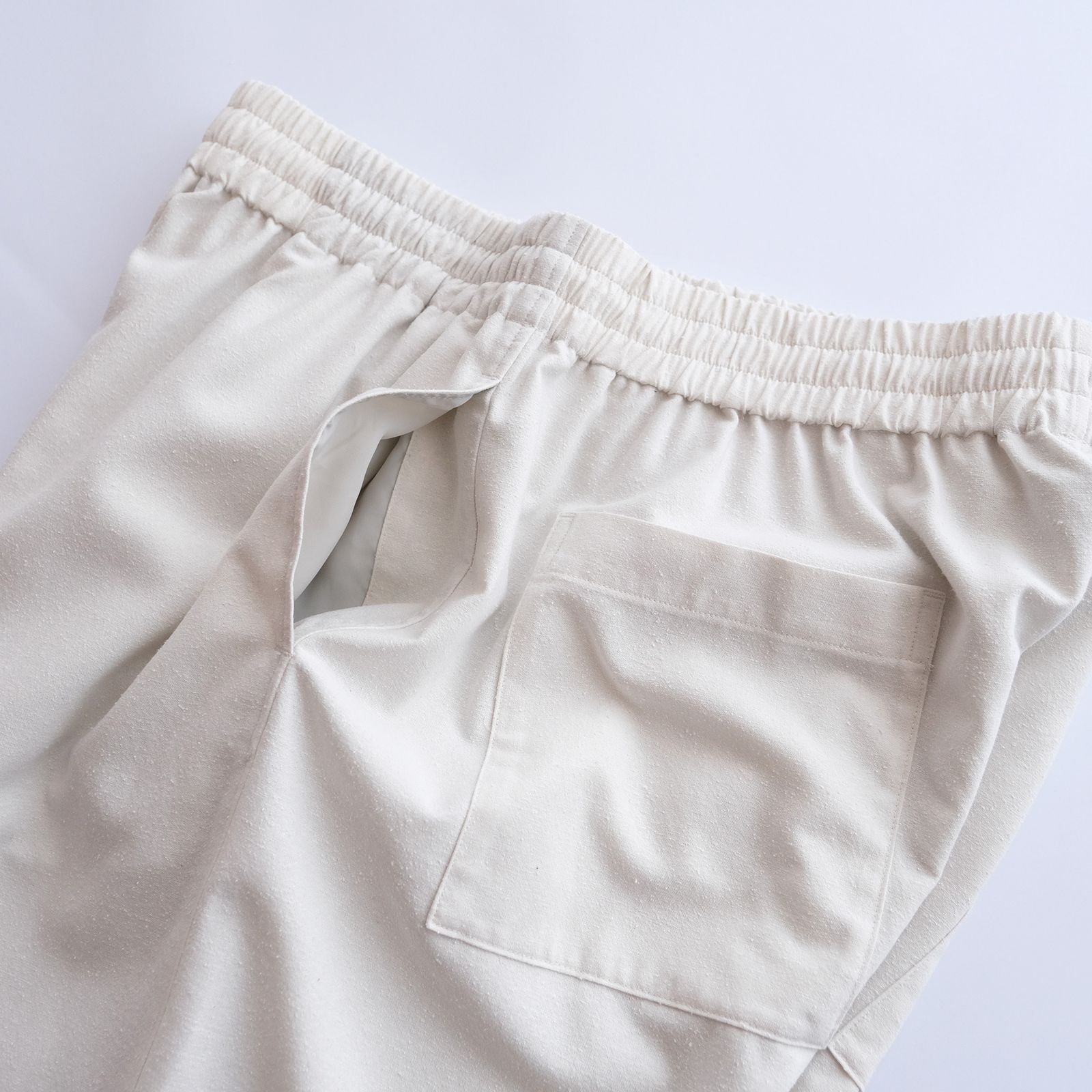 Silk Noil Viscose Sleeping Easy Pants -パンツ-（Ecru / エクリュ）