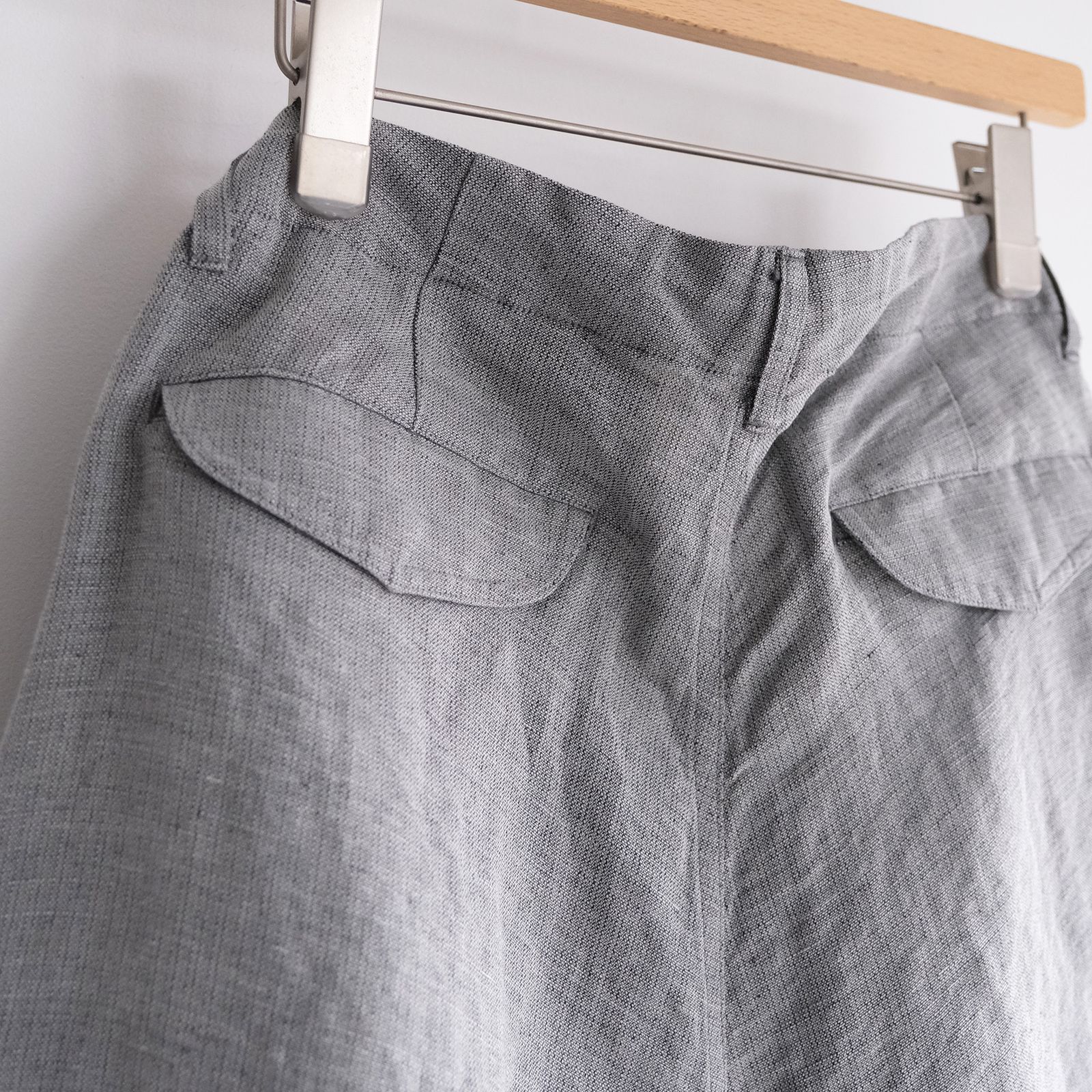 Linen Cupro Hopsack Military Shorts -ショーツ-（Gray / グレー）GM261-40378