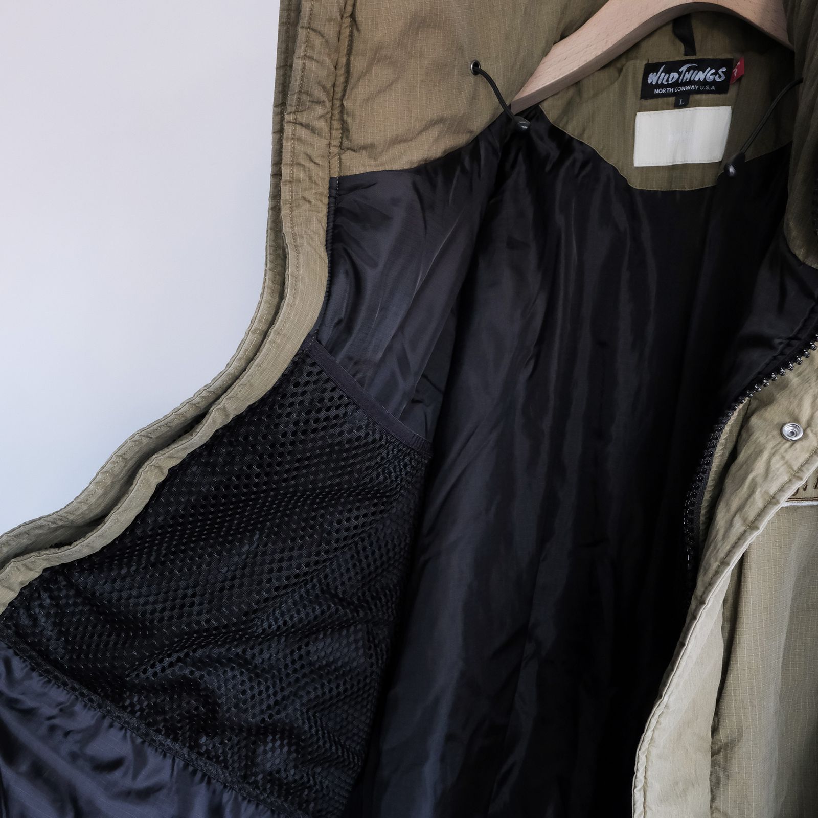 Padded Tactical Field Coat（INNAT×WILD THINGS）-コート-（Coyote / コヨーテ）