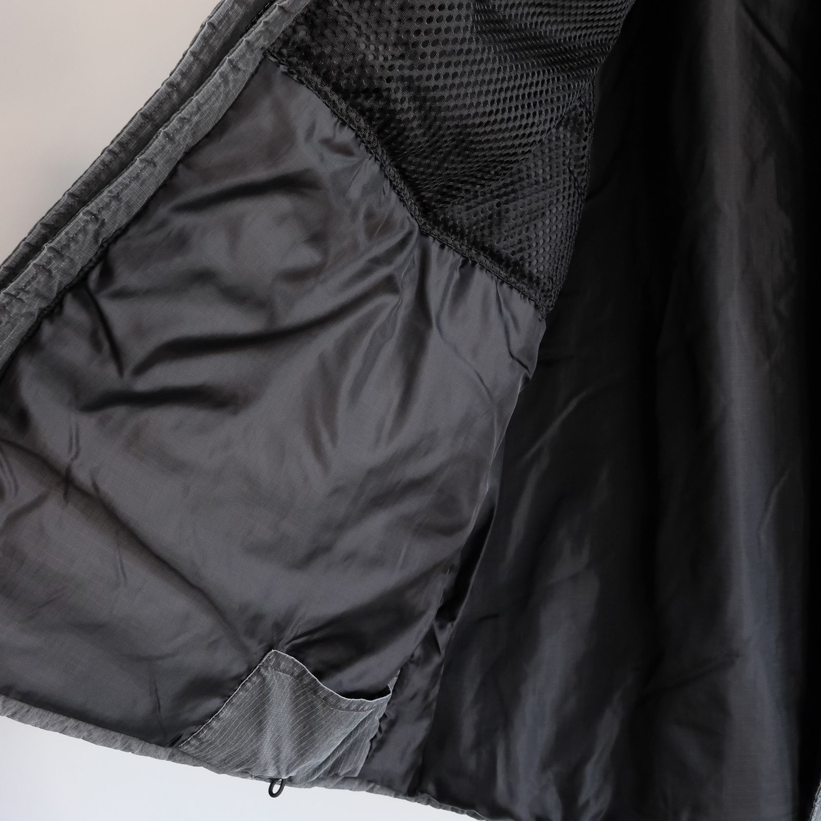 Padded Tactical Field Coat（INNAT×WILD THINGS）-コート-（Black / ブラック）