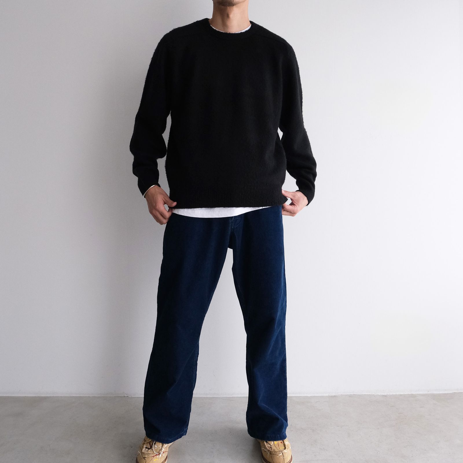 Wool Saddle Shoulder Crew Neck  -ニット-（Black / ブラック）