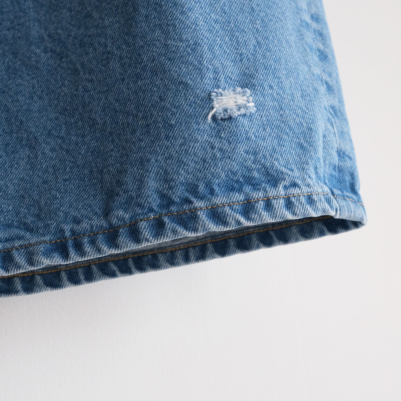 Dot Hole Denim Pants -デニム-（Blue Used / ブルー ユーズド）