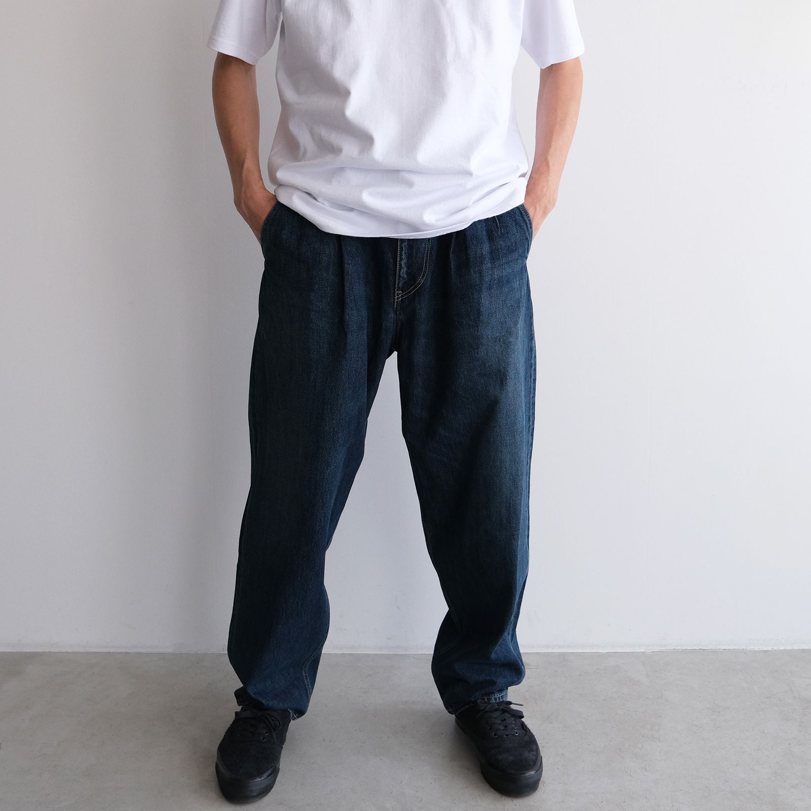 Selvage Denim Two Tuck Tapered Pants -パンツ-（Indigo Dark Fade / インディゴダークフェード）