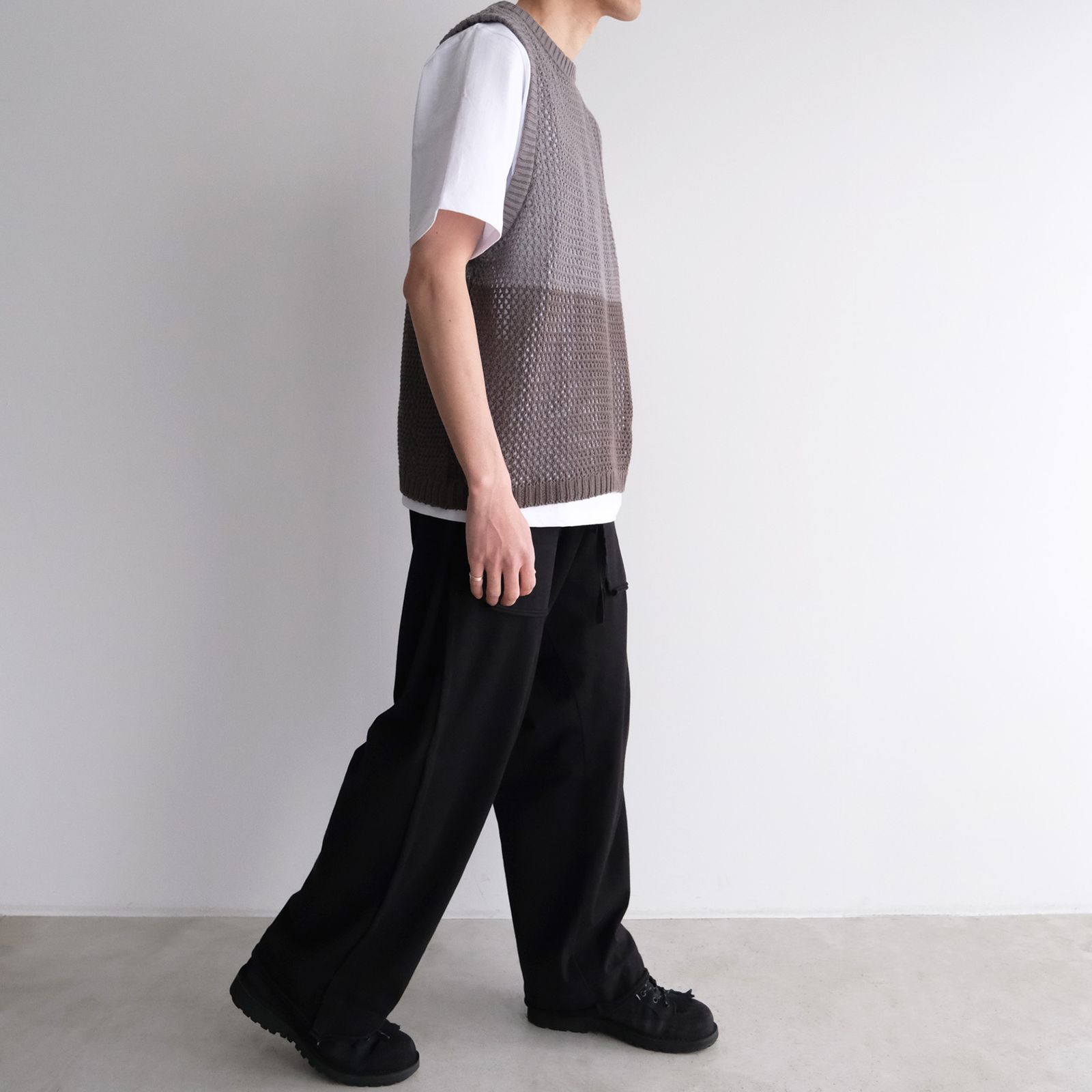 Mesh Knit Vest - ベスト -（Gray / グレー）