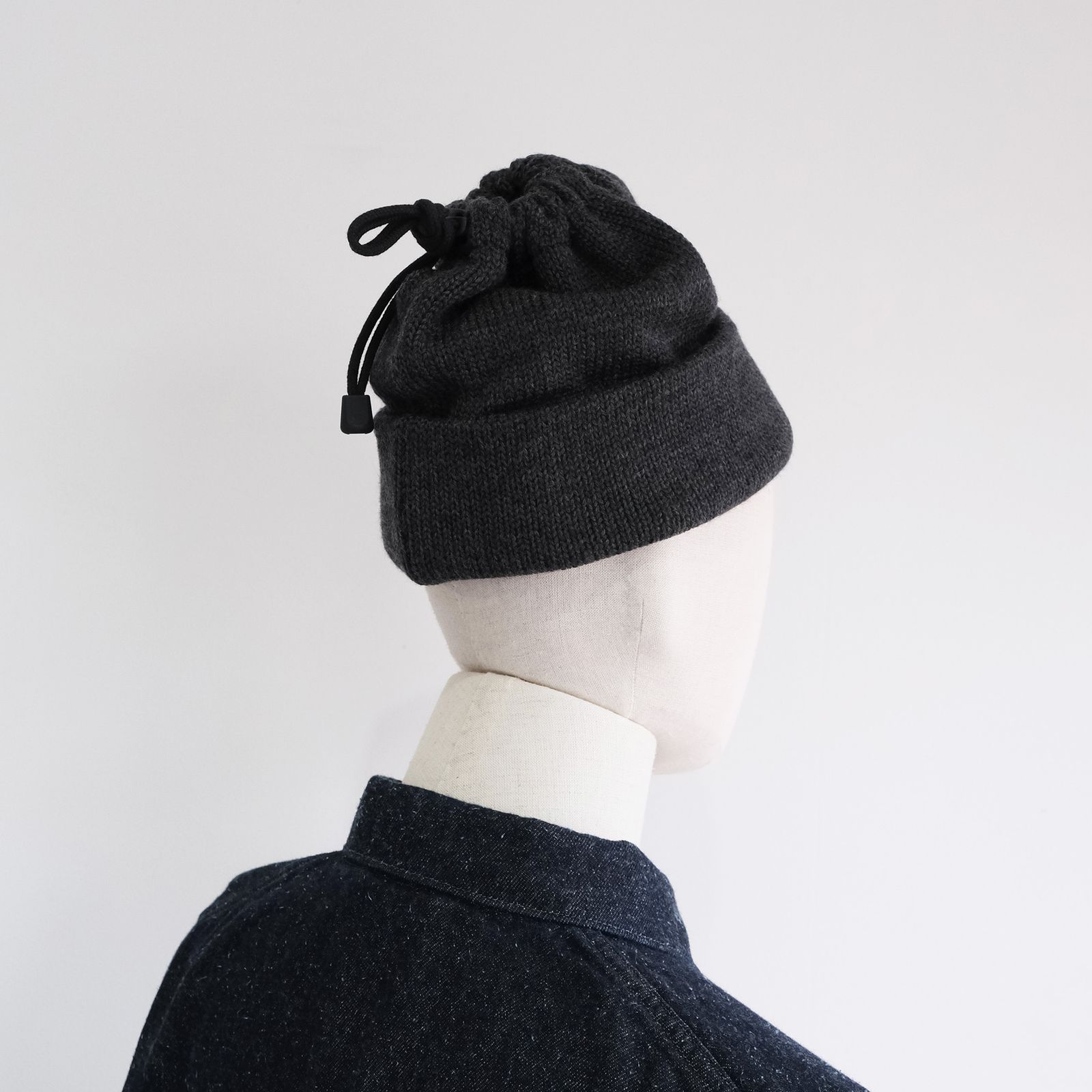Drawstring Wool Knit & Neck Warmer -ニットキャップ-（Charcoal / チャコール）