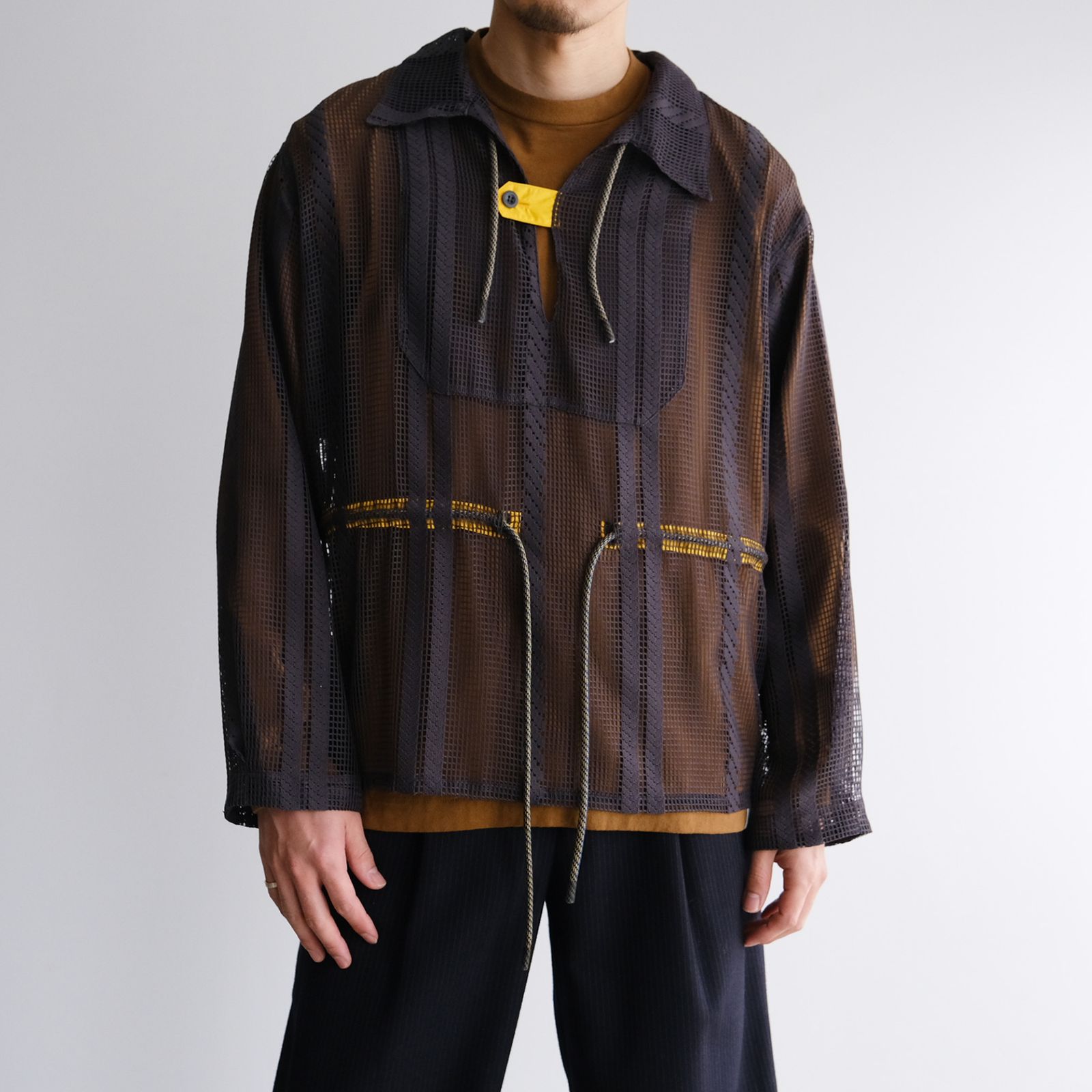 F/CE. - 『ope Mesh Pullover Shirt』-シャツ-（CHARCOAL
