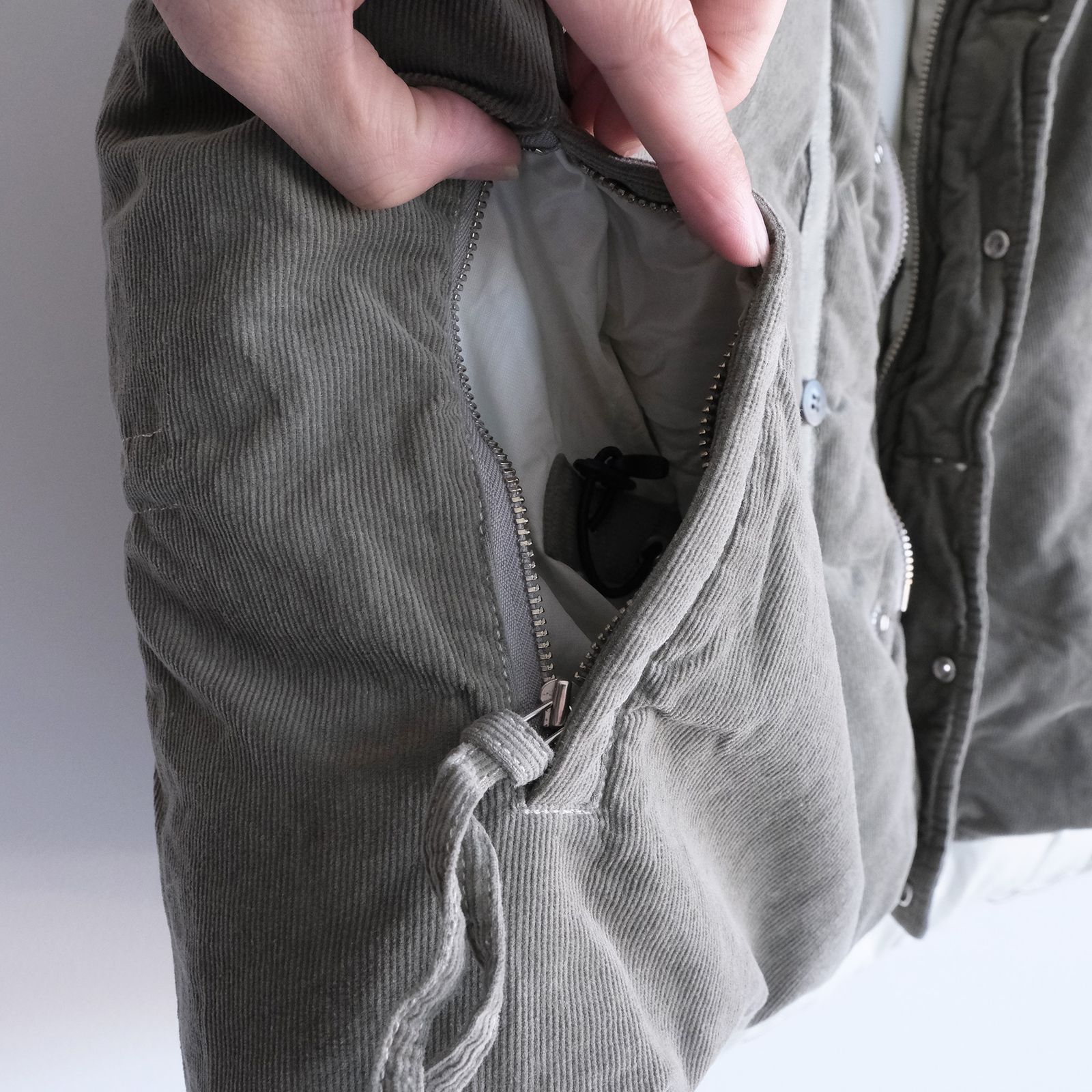 Garment Dyed Down Vest -ダウンベスト-（Gray / グレー）