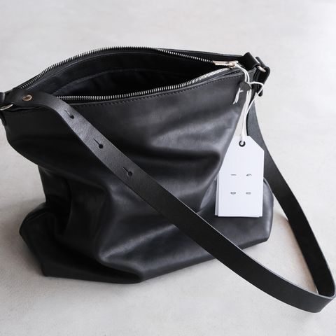 Soft Horse Full Grain Nylon Lining Shoulder Bag -バッグ-（Black / ブラック）