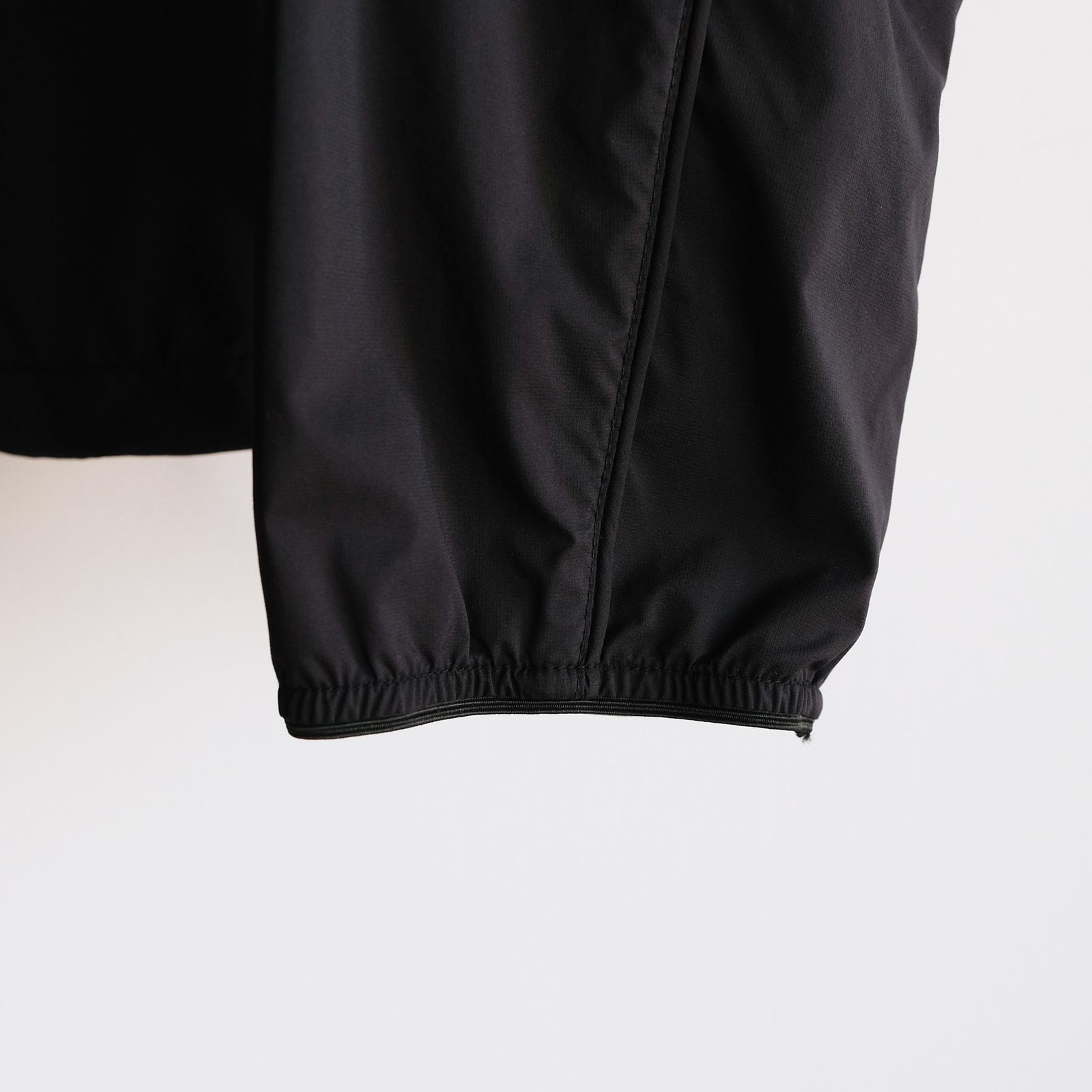 Stowable Light Weight Jacket -ジャケット-（Black / ブラック）
