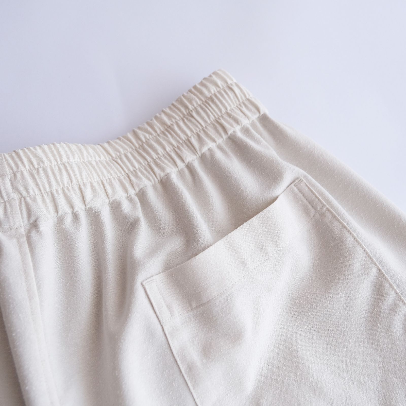 Silk Noil Viscose Sleeping Easy Pants -パンツ-（Ecru / エクリュ）