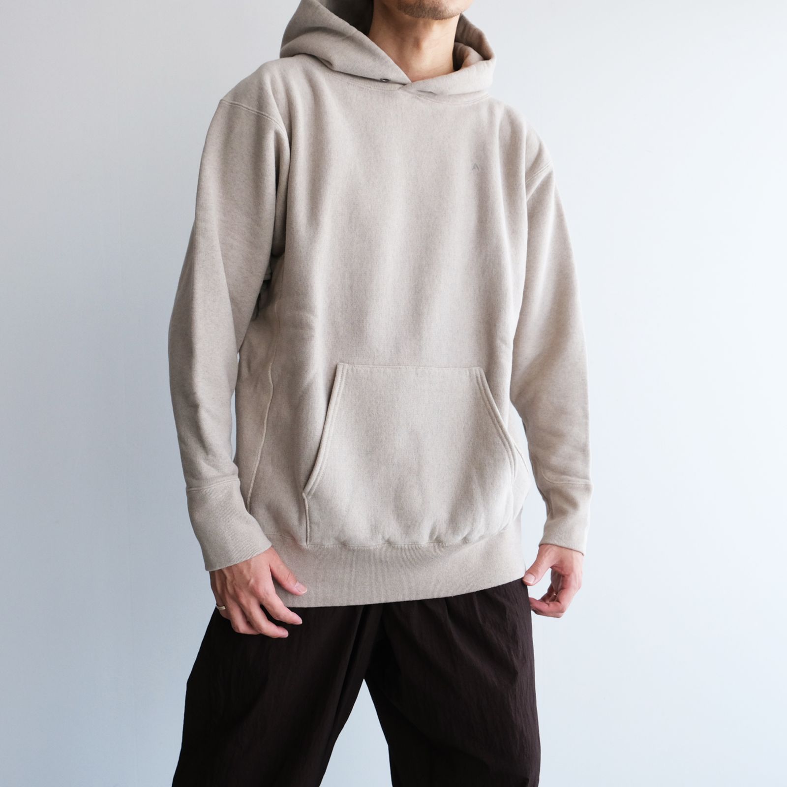 GARMENT DYED URAKE | HOODIE – ATON | エイトン