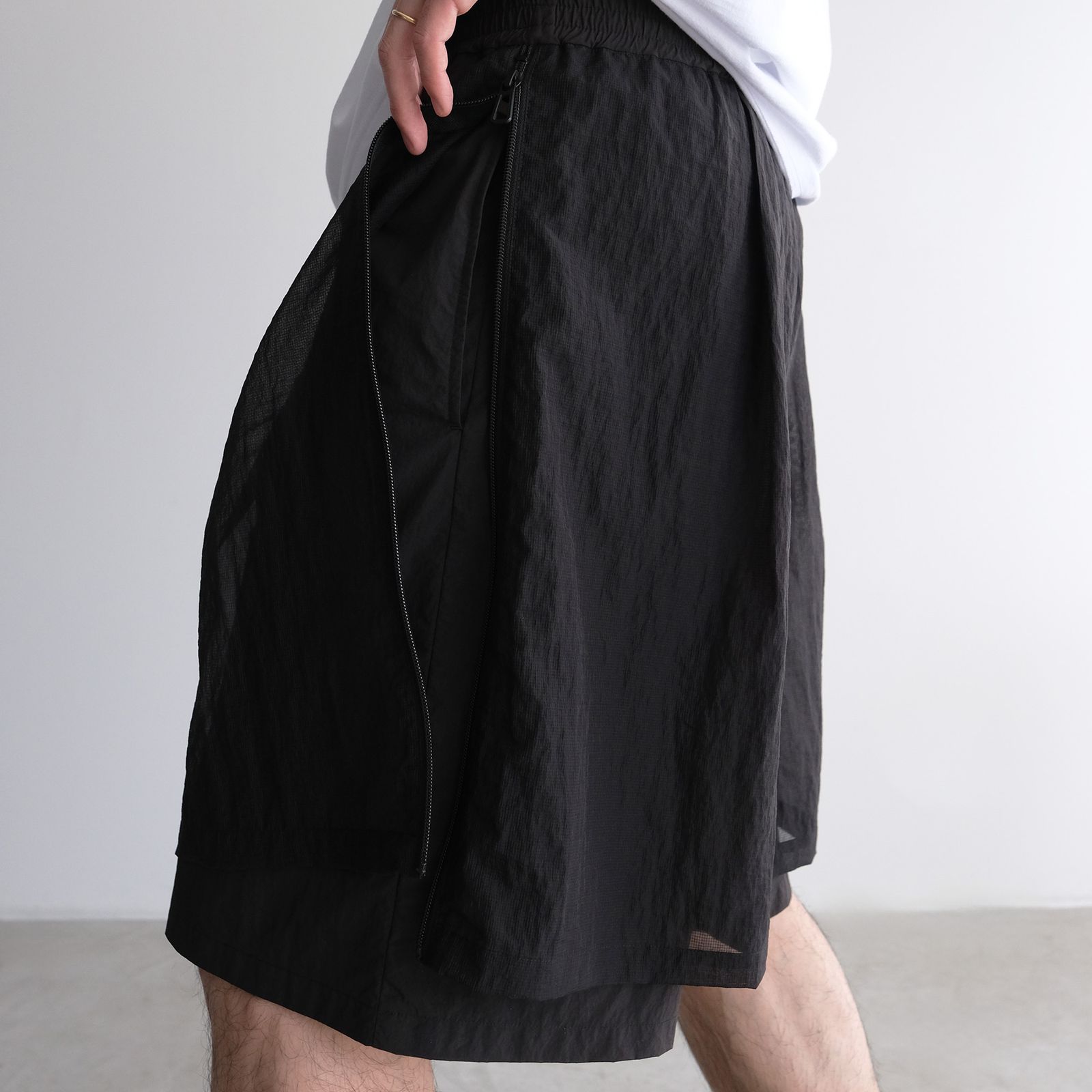 Mesh Layered Wide Short Pants -ショーツ-（Black / ブラック）