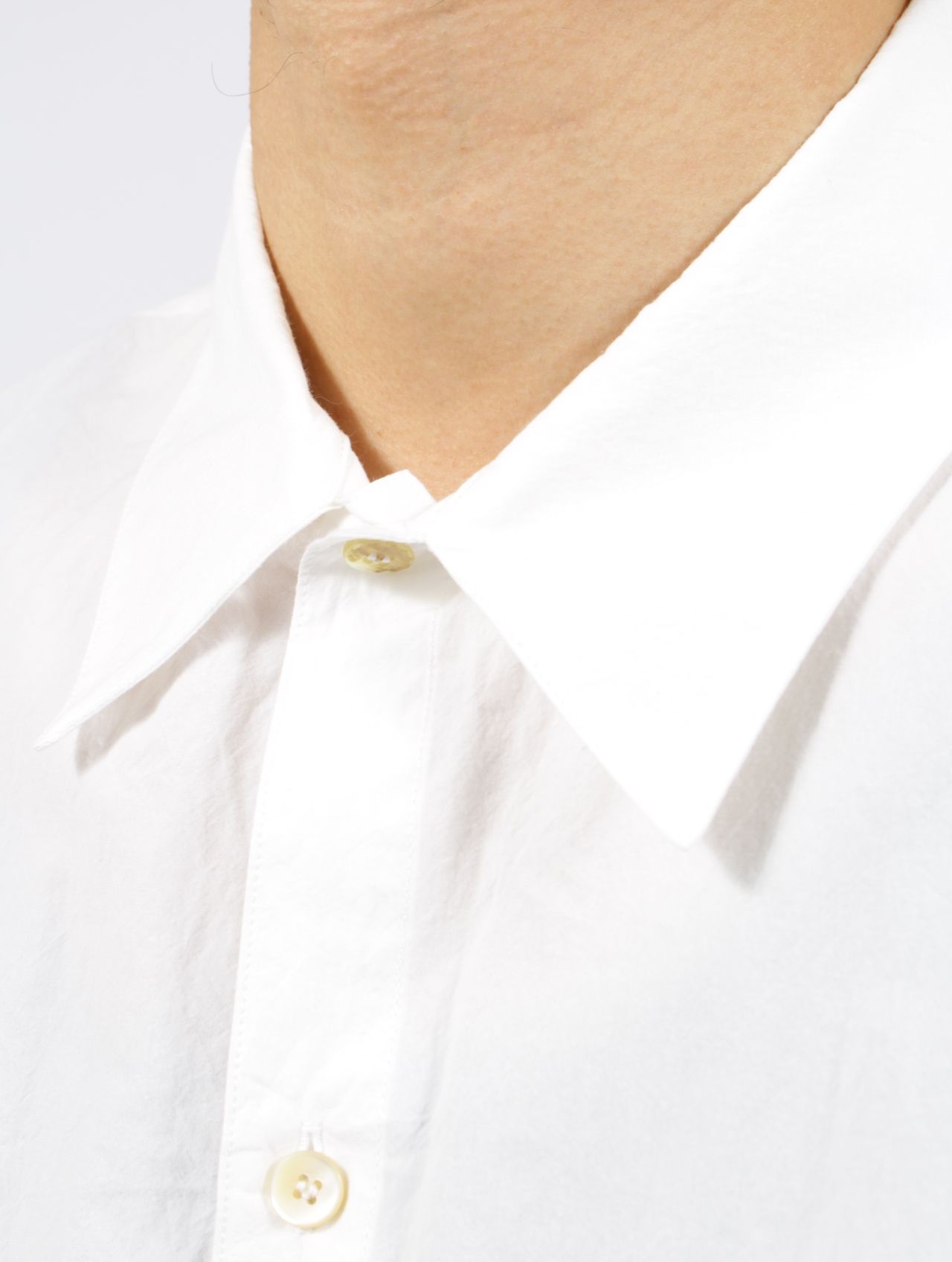 【25SS】ハンドステッチ ヘム ボンバー リラックス フィット シャツ / HAND-STITCHED HEM BORDER  RELAXED FIT SHIRT / ホワイト