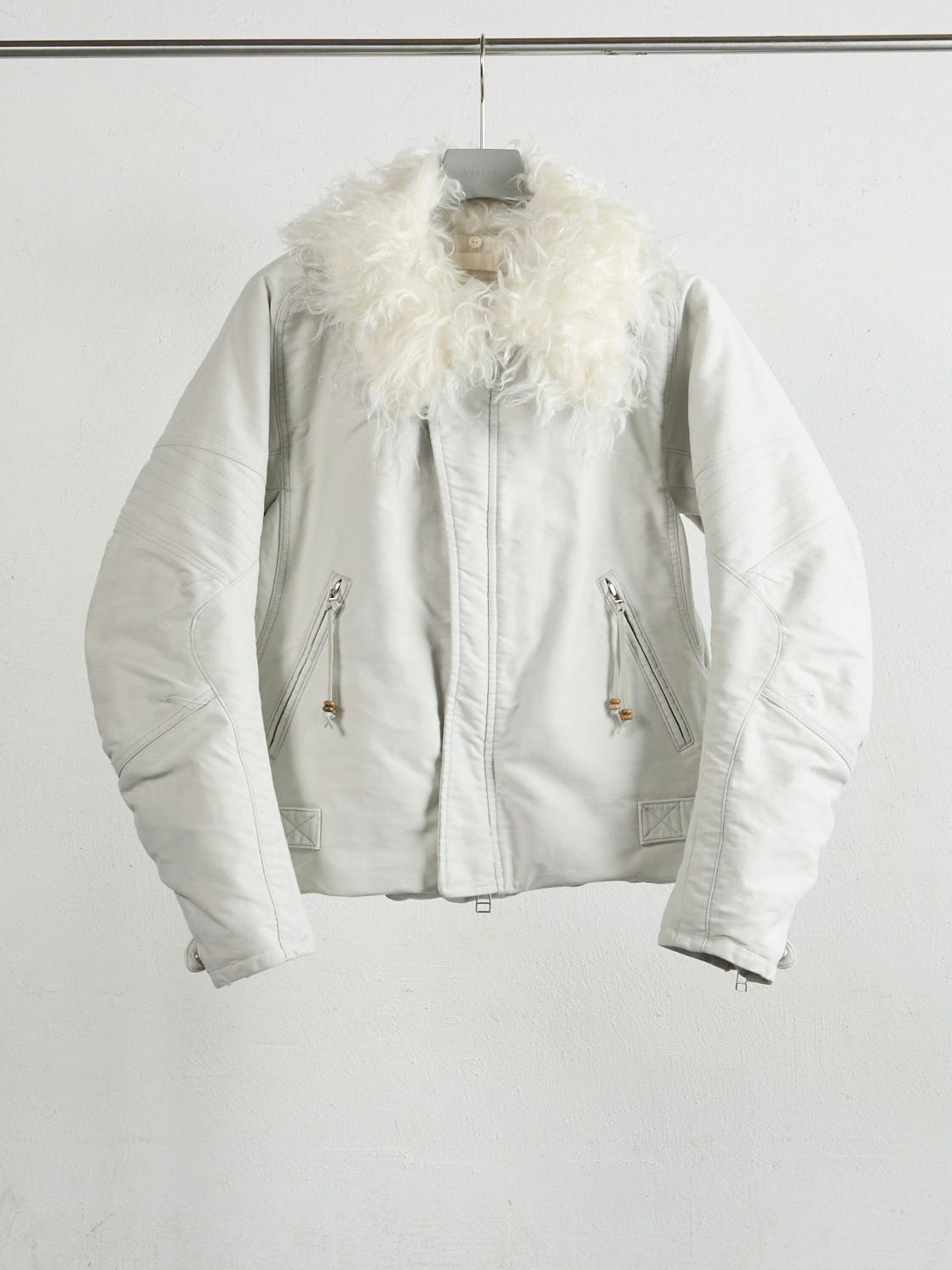 【25AW】 パデッド シェーリング カラー バイカー ジャケット / PADDED SHEARING COLLAR BIKER JACKET / WHITE(ホワイト)