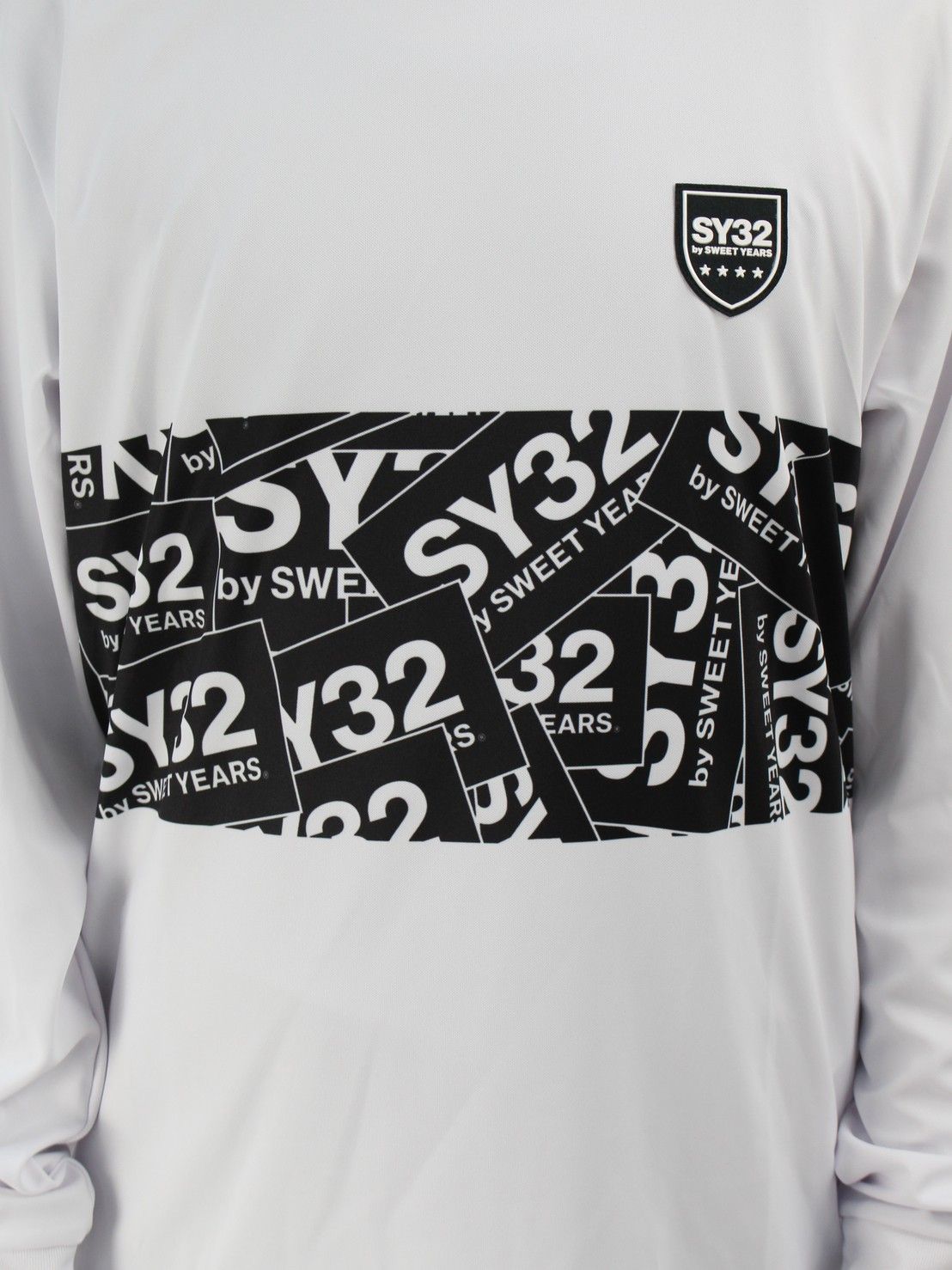 SY32 by SWEET YEARS - 変形ボックスロゴ ロングスリーブTシャツ 